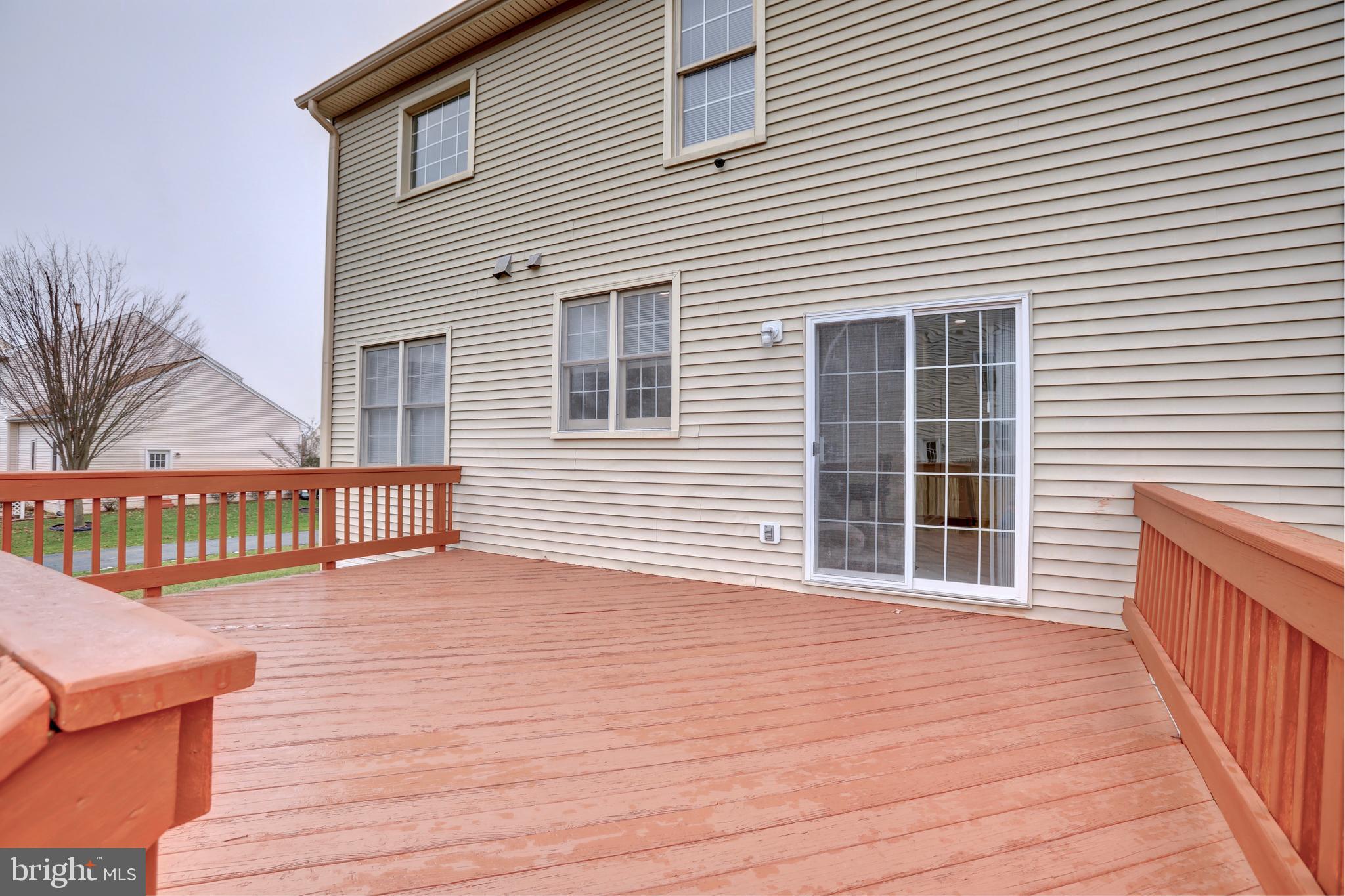 ESTATES AT LEETON MANOR - Residential