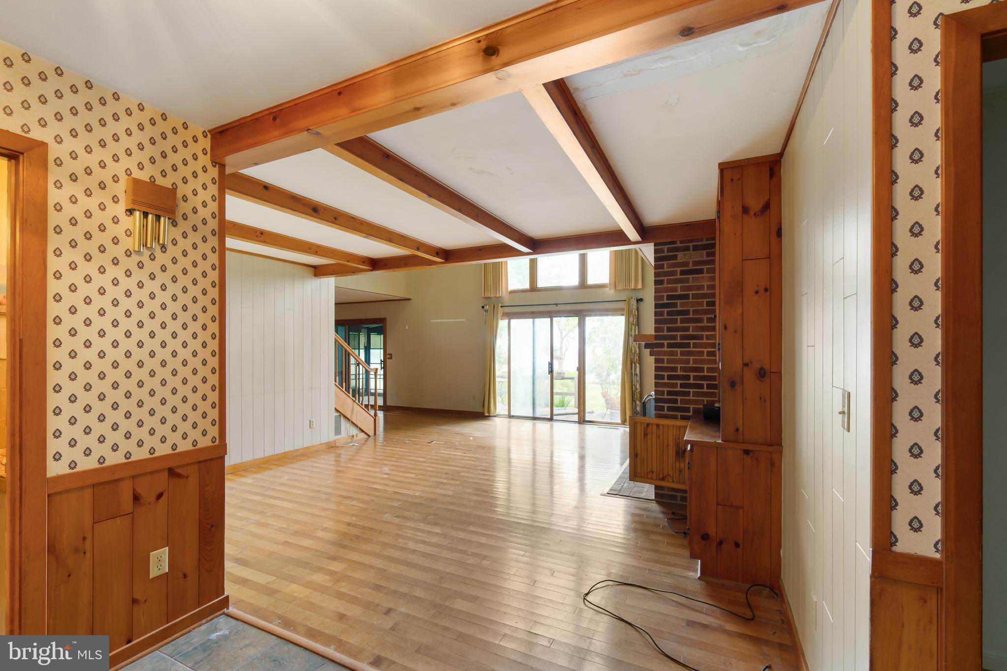 ROCK HALL - Residential