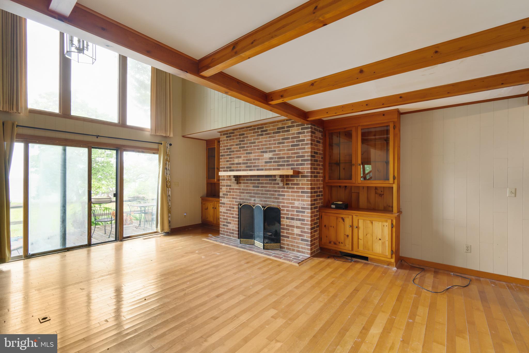 ROCK HALL - Residential