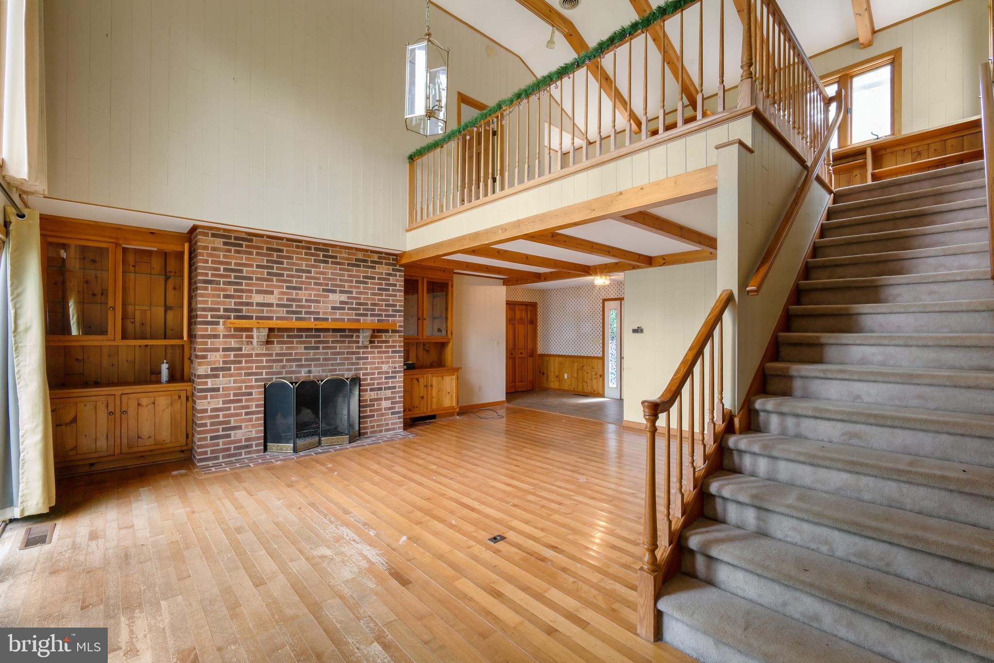 ROCK HALL - Residential