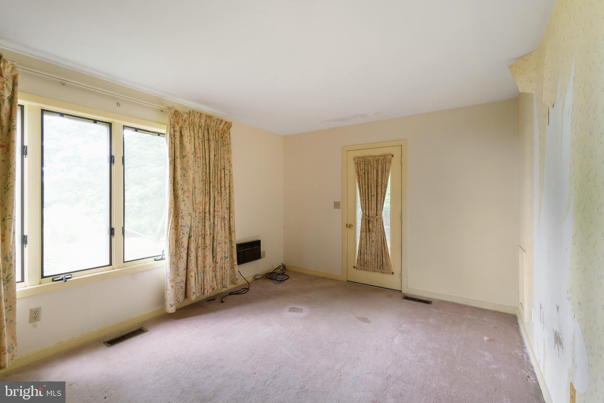 ROCK HALL - Residential