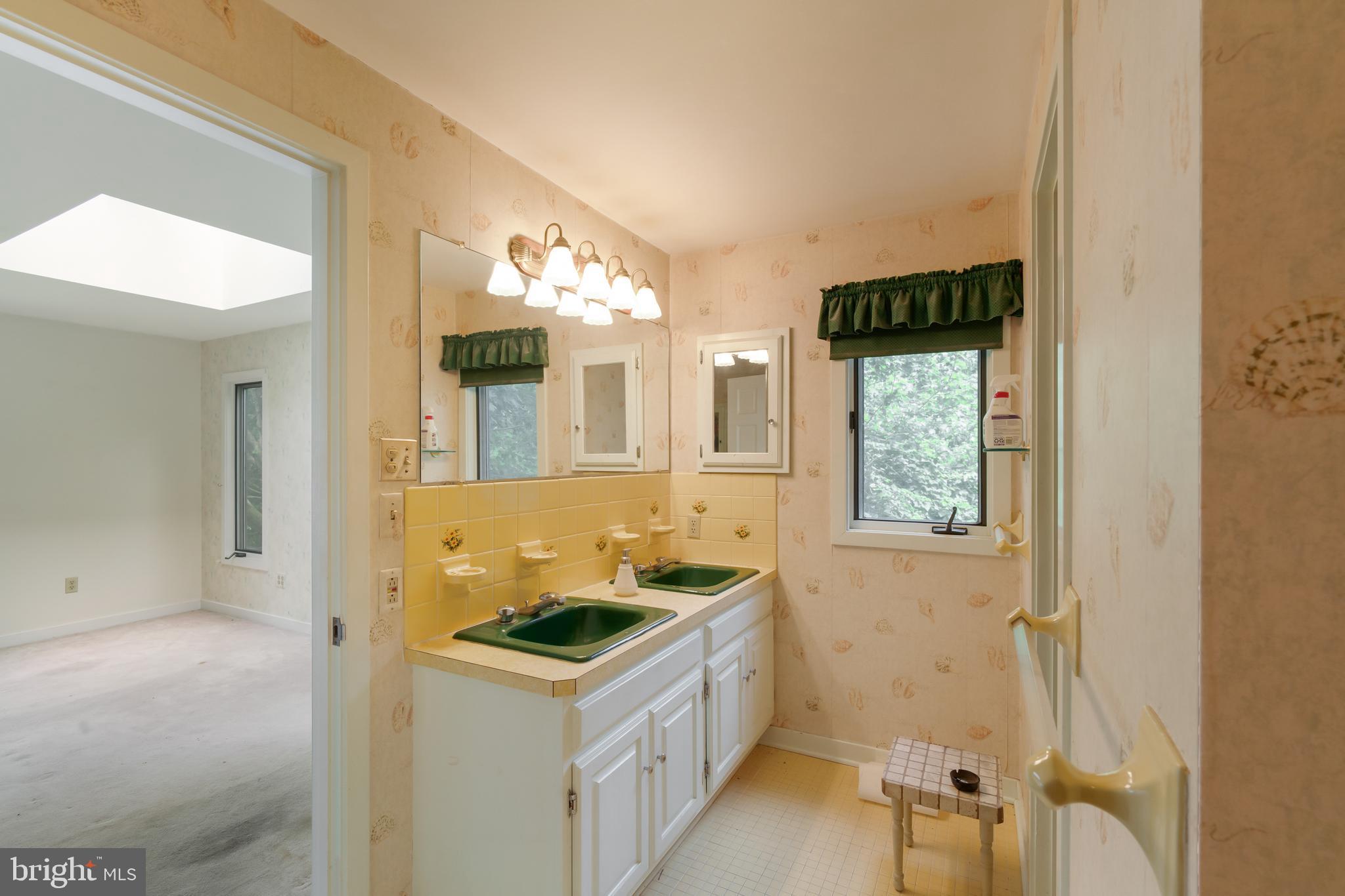 ROCK HALL - Residential