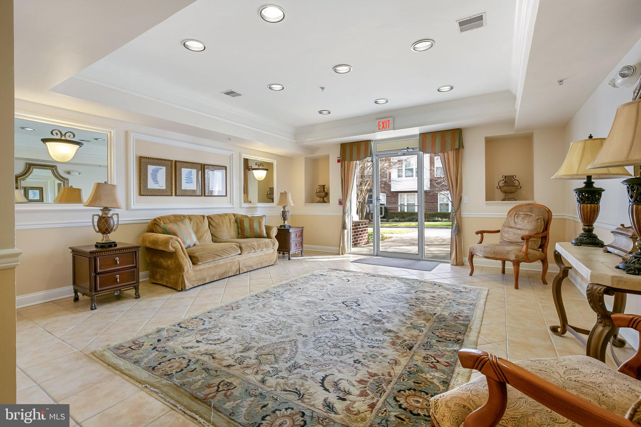 5801 CLIPPER LANE 204