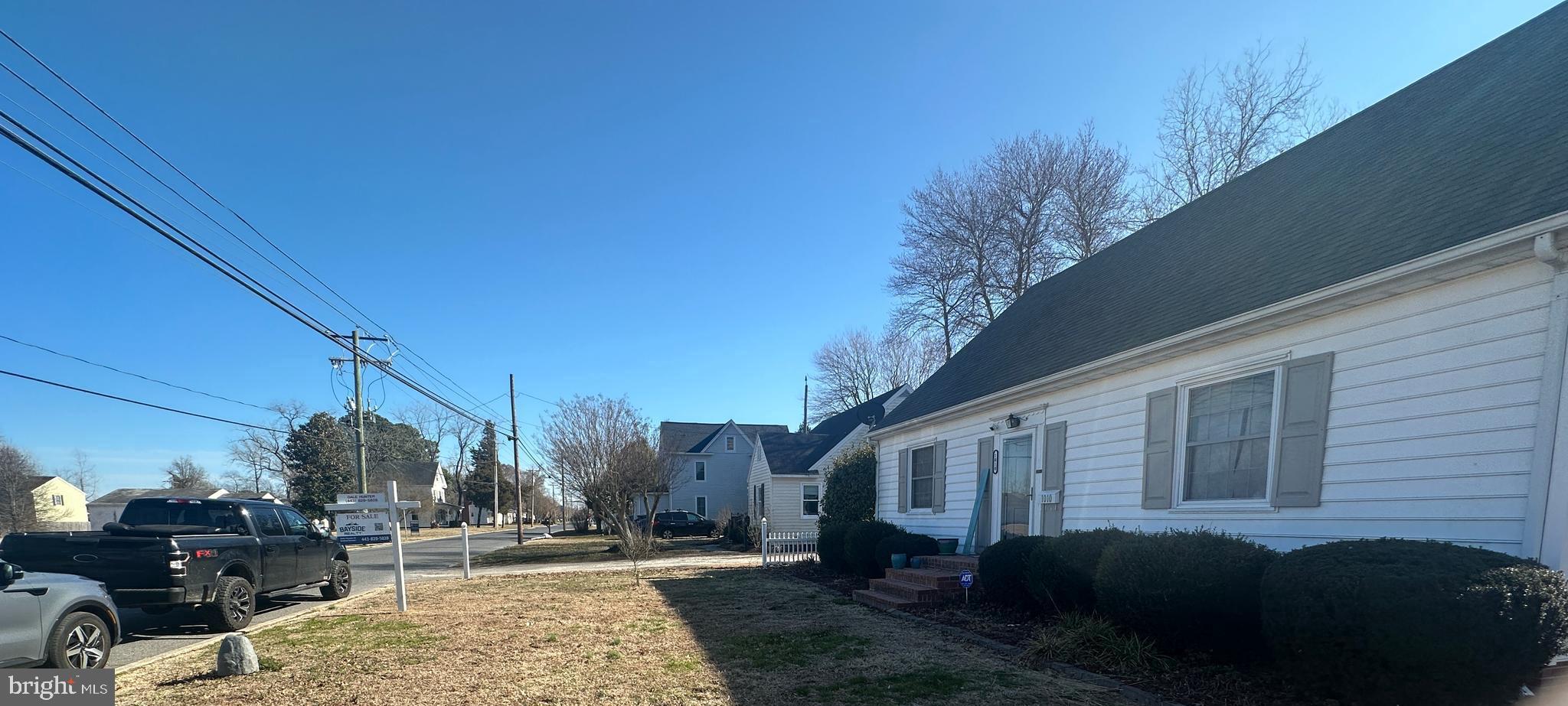 1010 CEDAR STREET