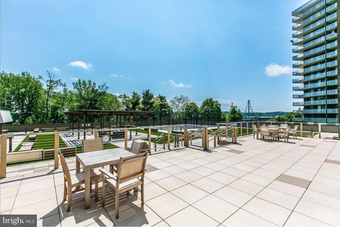 LANDMARK - Residential