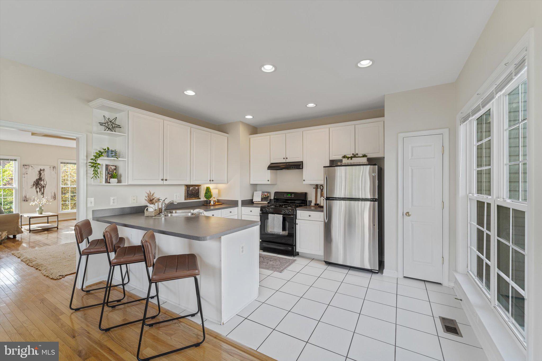 LAUREL HILL LANDBAY - Residential