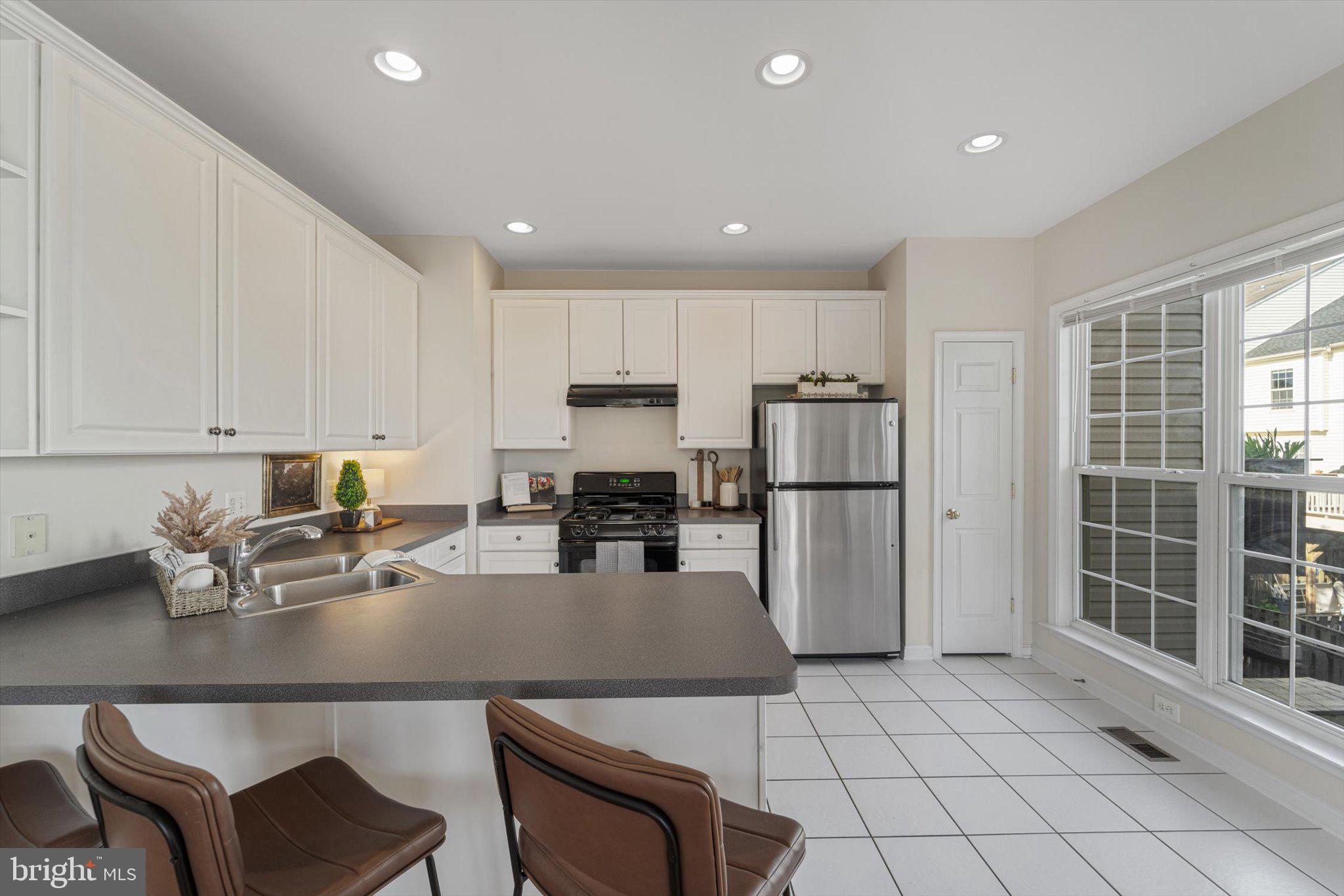 LAUREL HILL LANDBAY - Residential