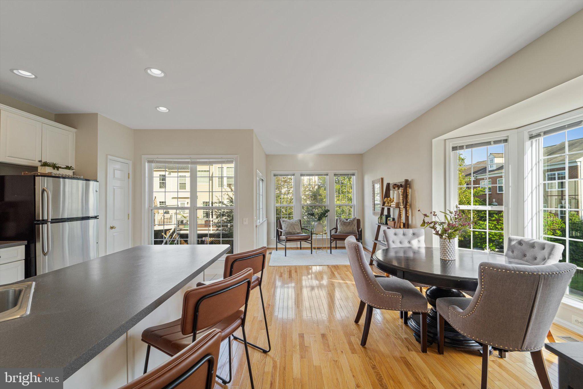 LAUREL HILL LANDBAY - Residential