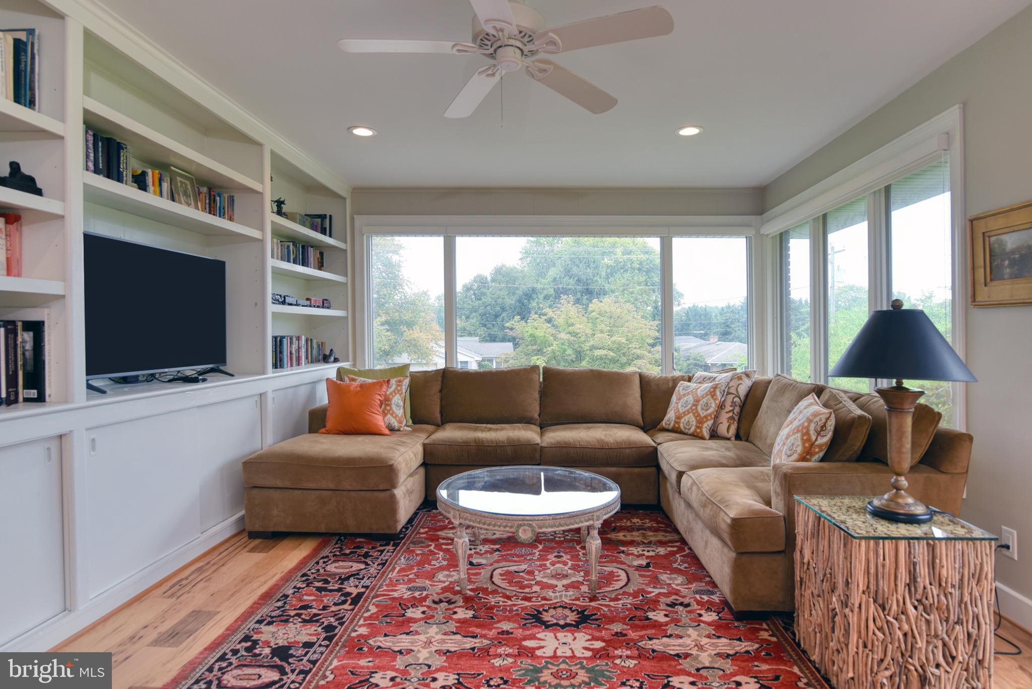 COLLEGE HEIGHTS - Residential