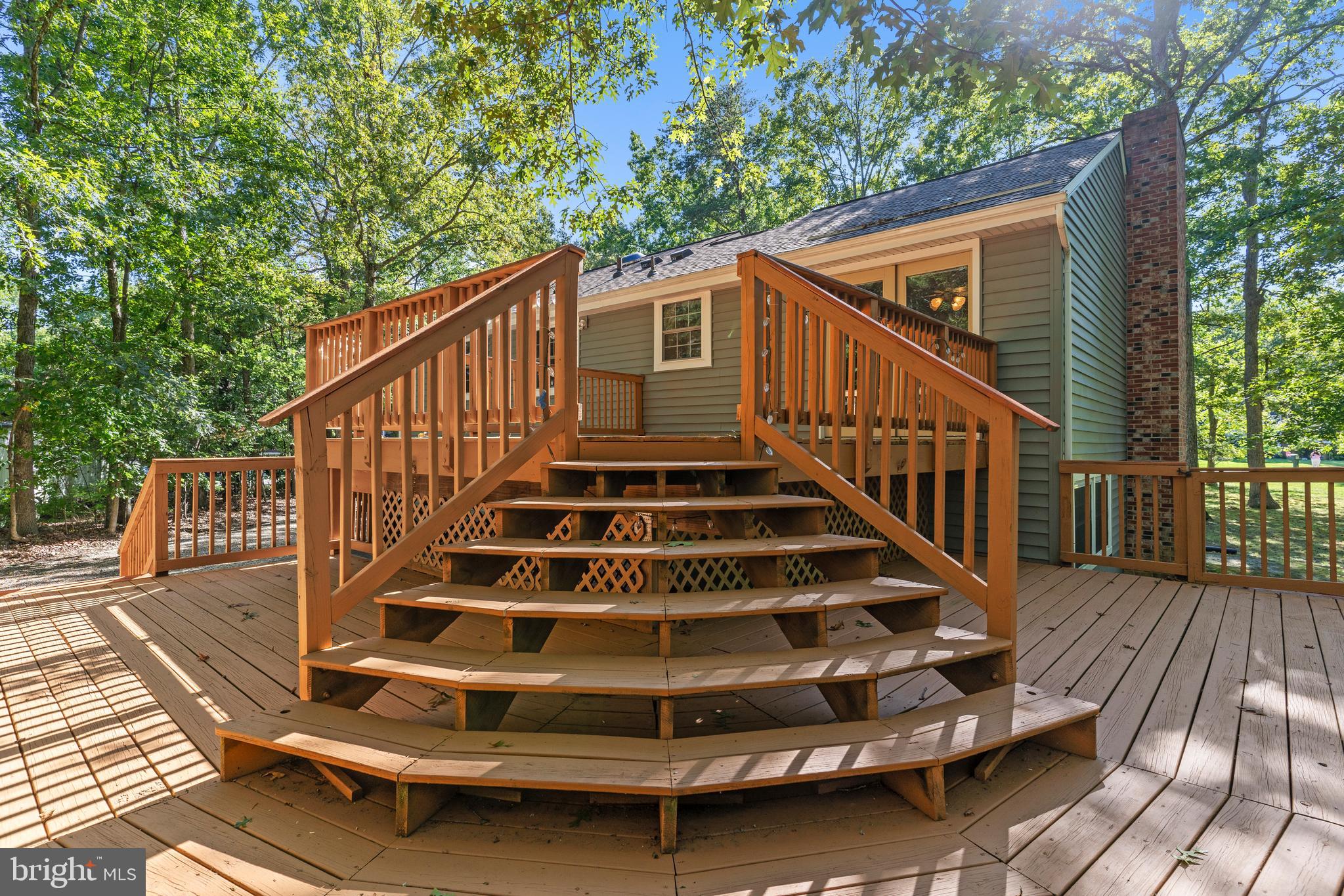 DEVONNE WOODS - Residential