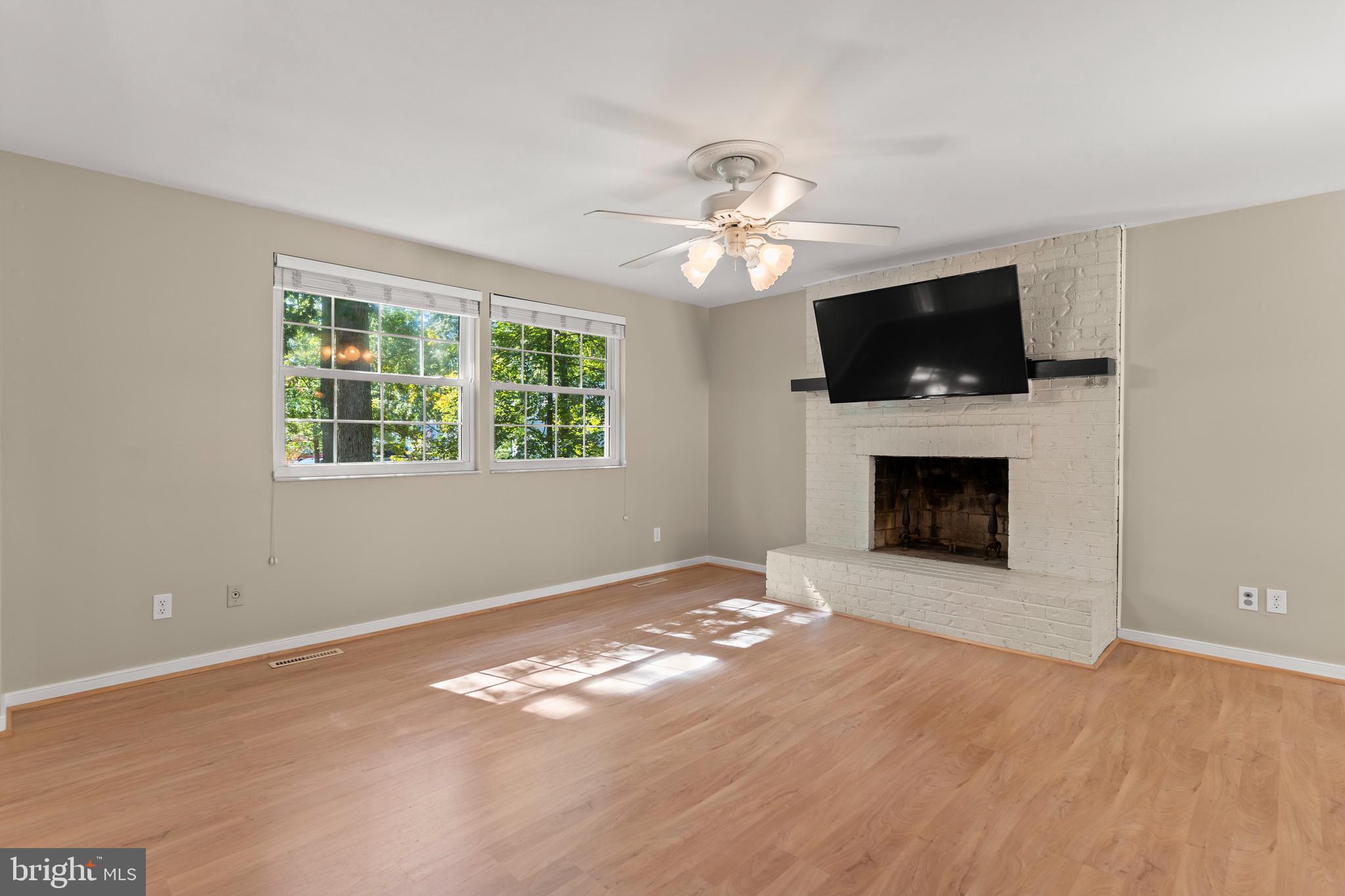 DEVONNE WOODS - Residential