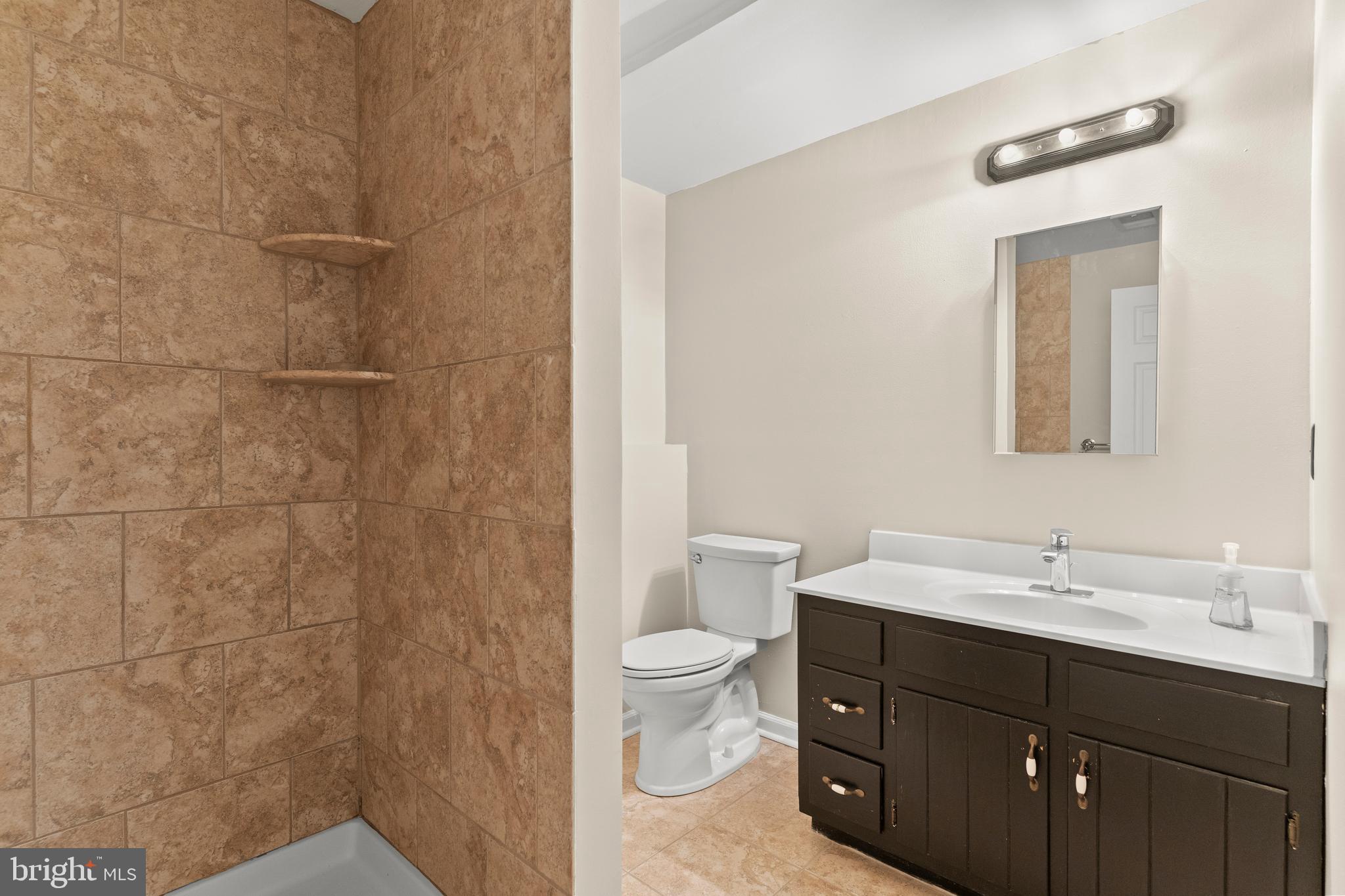 DEVONNE WOODS - Residential