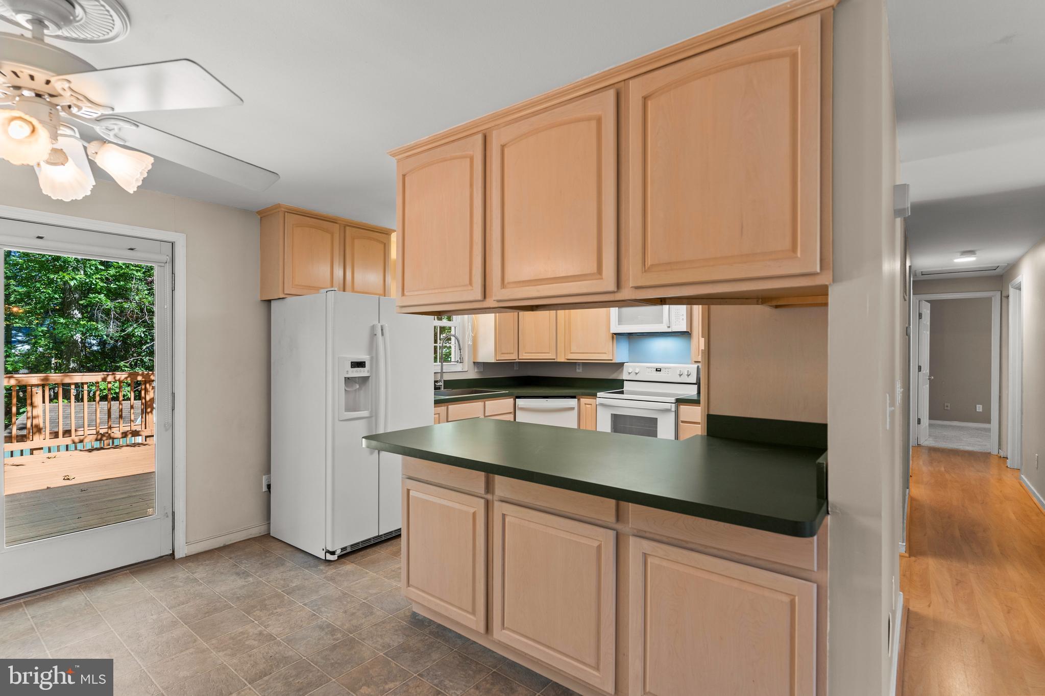 DEVONNE WOODS - Residential