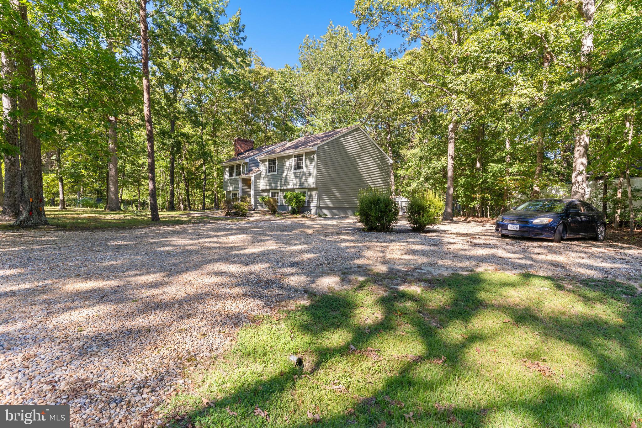 DEVONNE WOODS - Residential