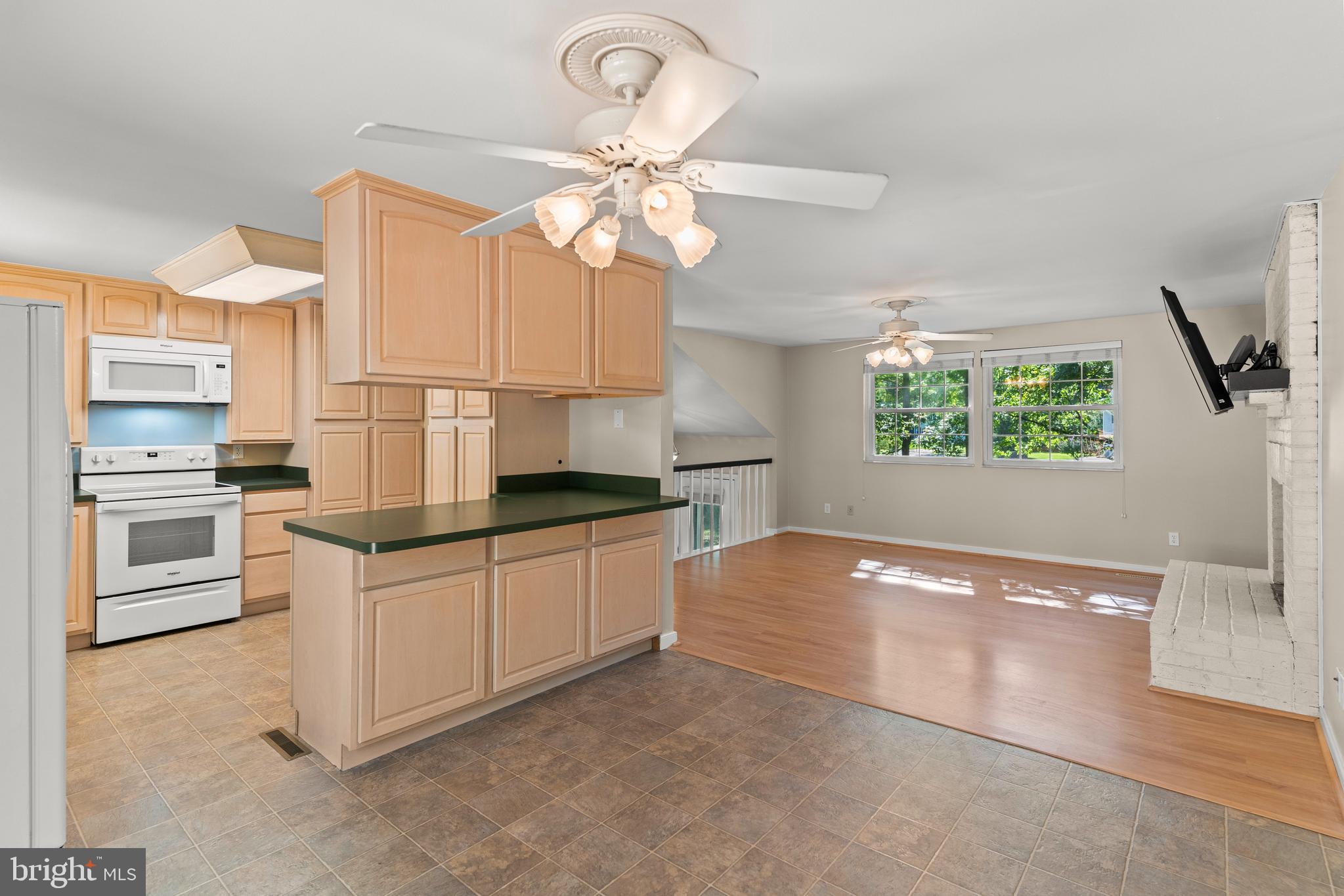 DEVONNE WOODS - Residential