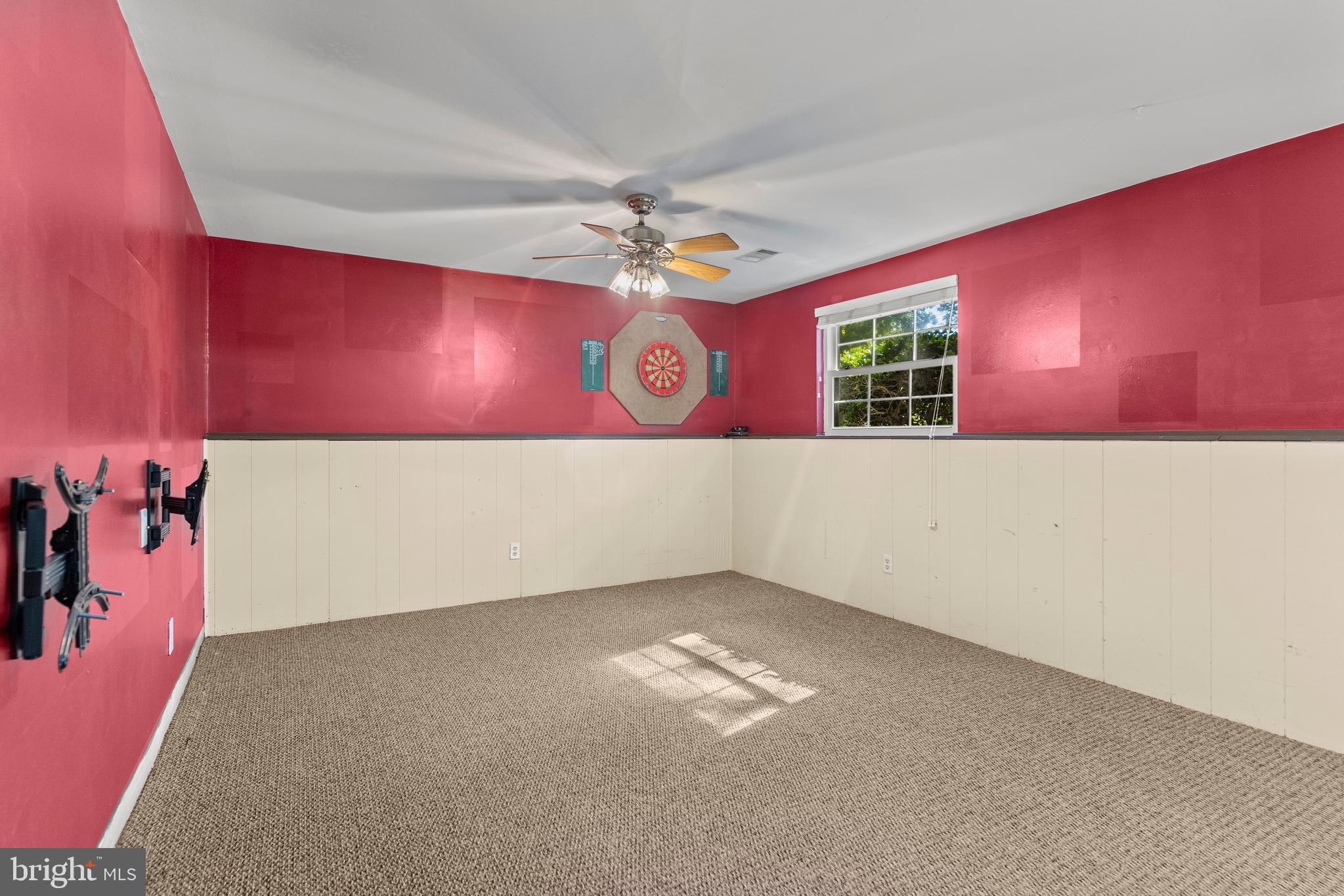 DEVONNE WOODS - Residential