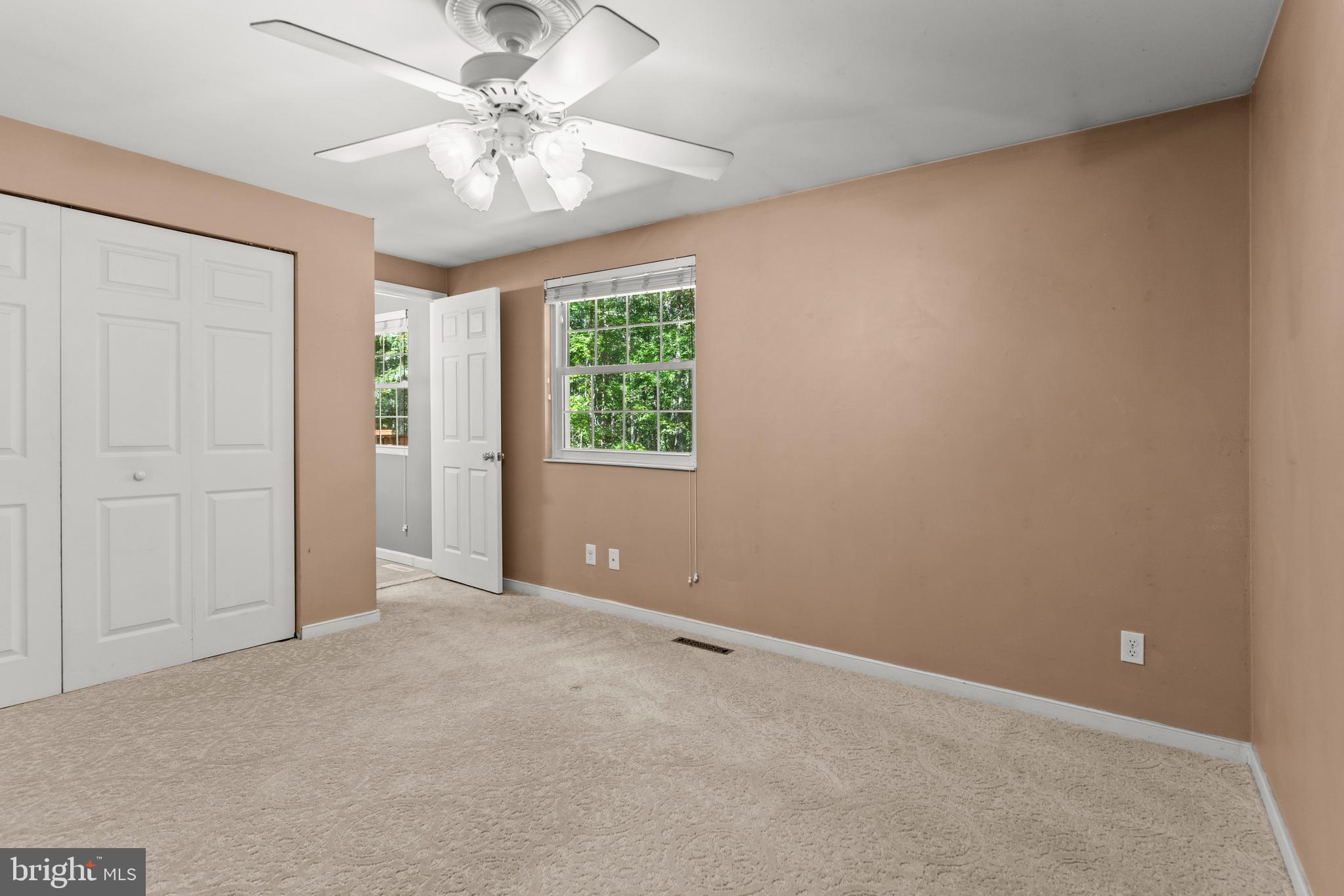 DEVONNE WOODS - Residential