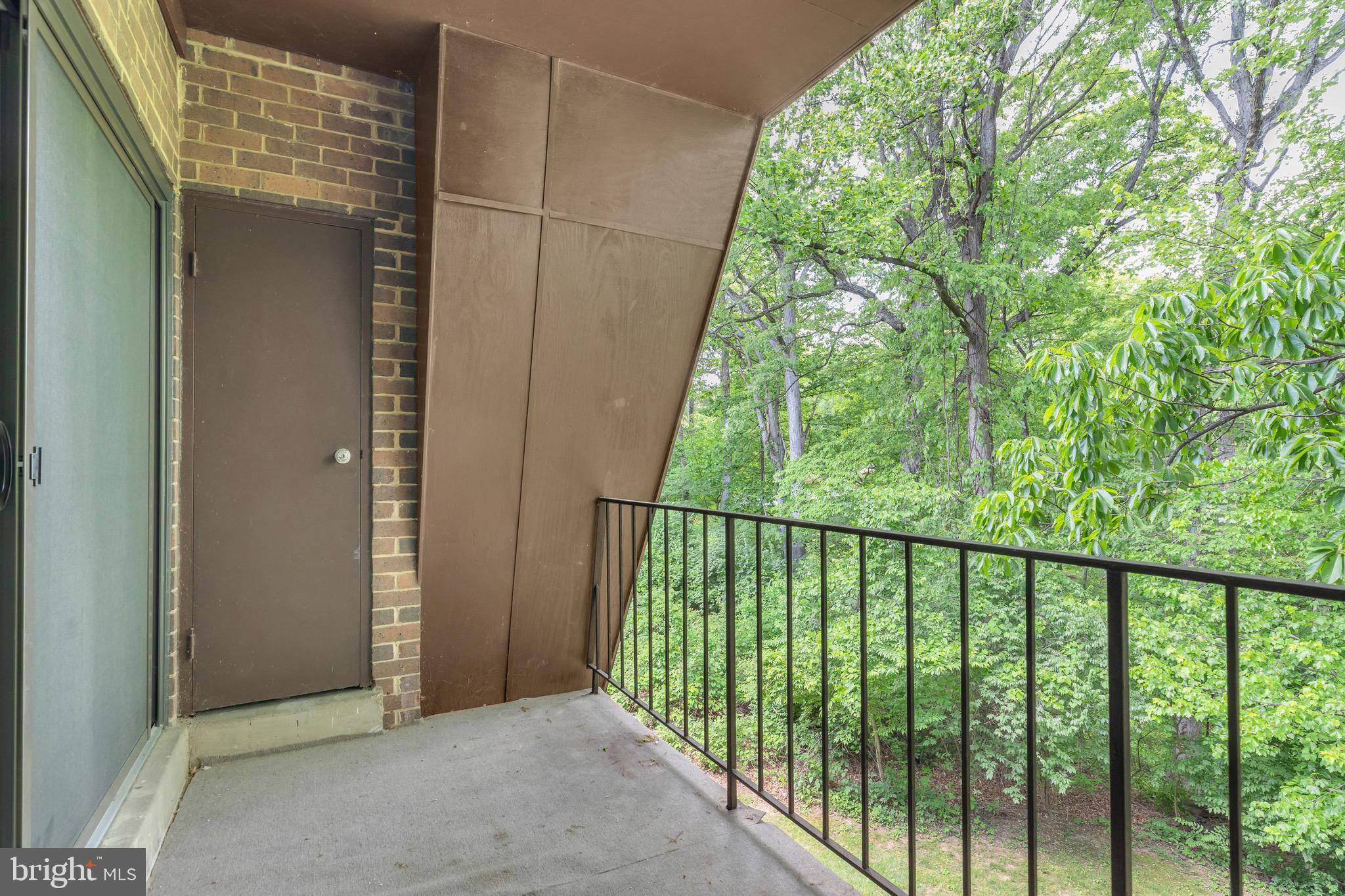 VANTAGE HILL - Residential
