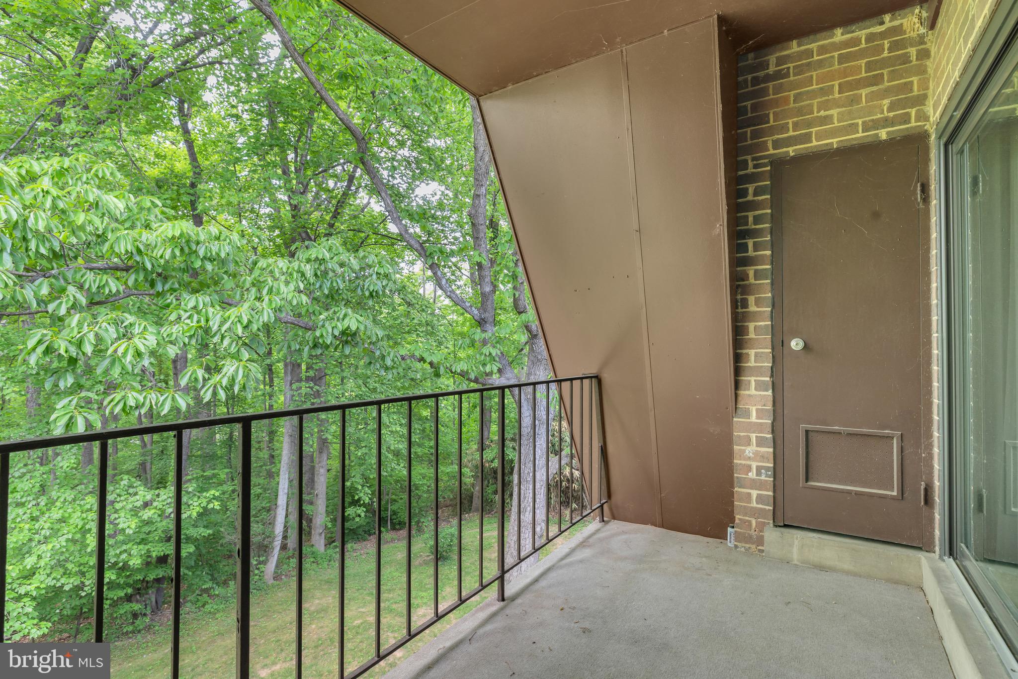 VANTAGE HILL - Residential