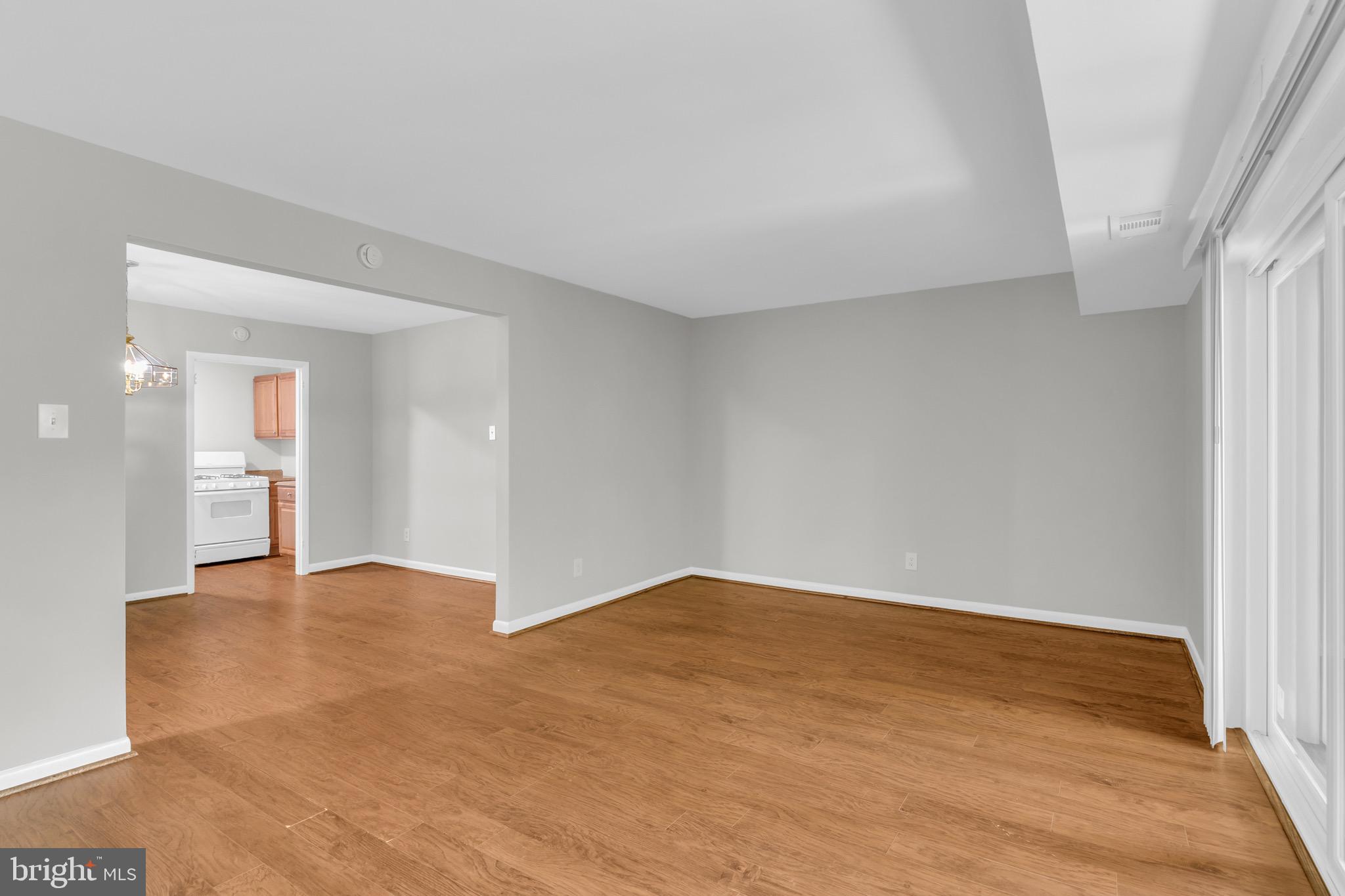 VANTAGE HILL - Residential