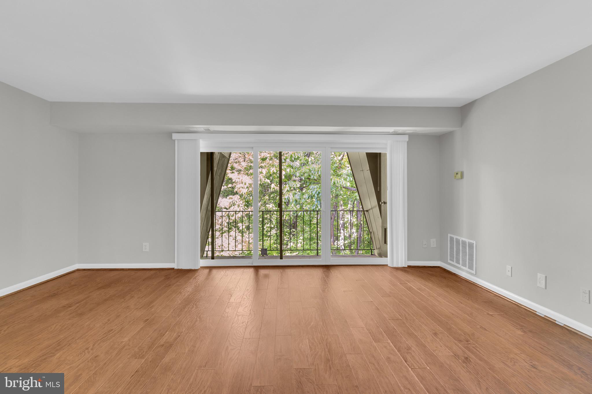 VANTAGE HILL - Residential