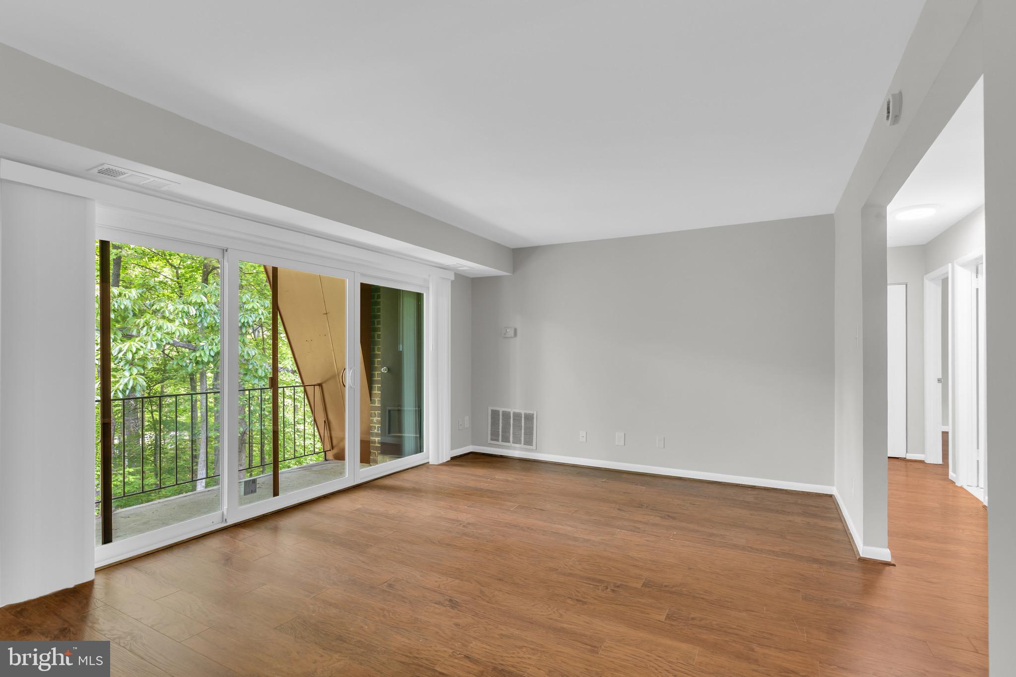 VANTAGE HILL - Residential