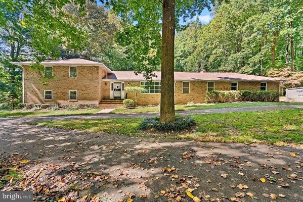 9409 CROOM ACRES TER, UPPER MARLBORO, MD 20772 - Image 3f2f6540fd116ea213c9e806936ca5d2/149282124