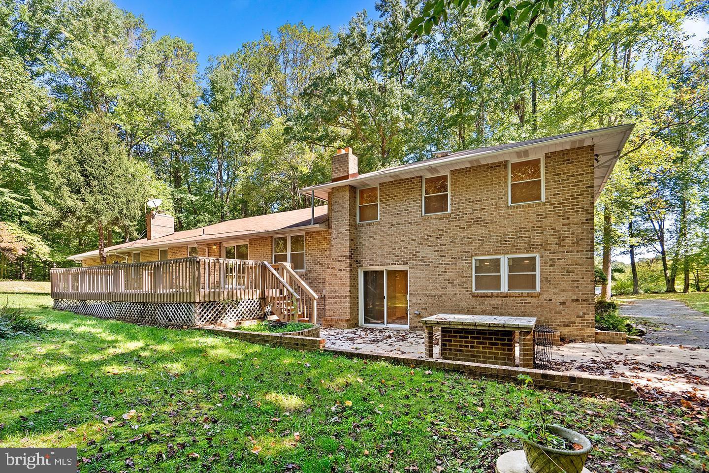 9409 CROOM ACRES