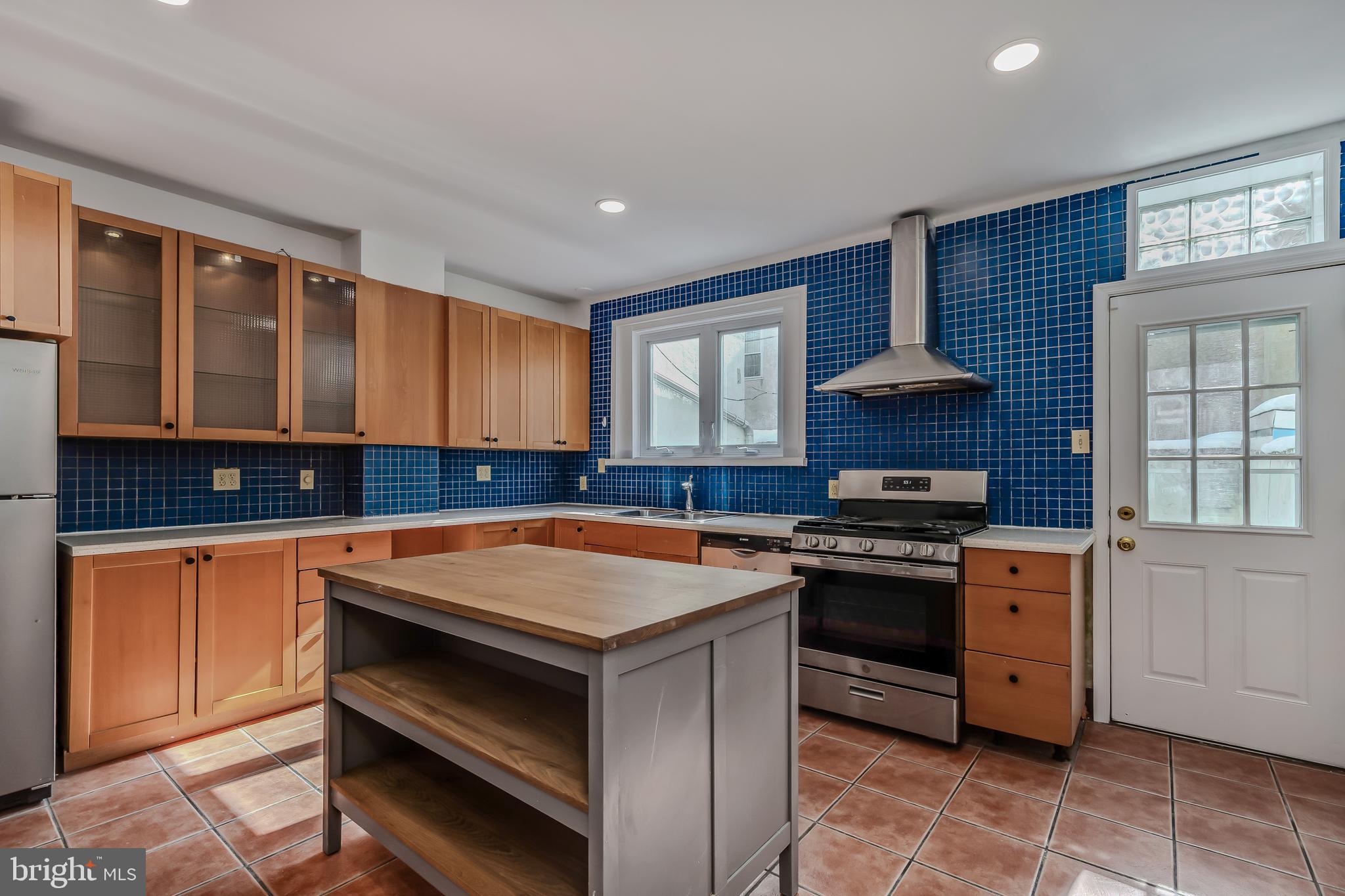 BELLA VISTA - Residential