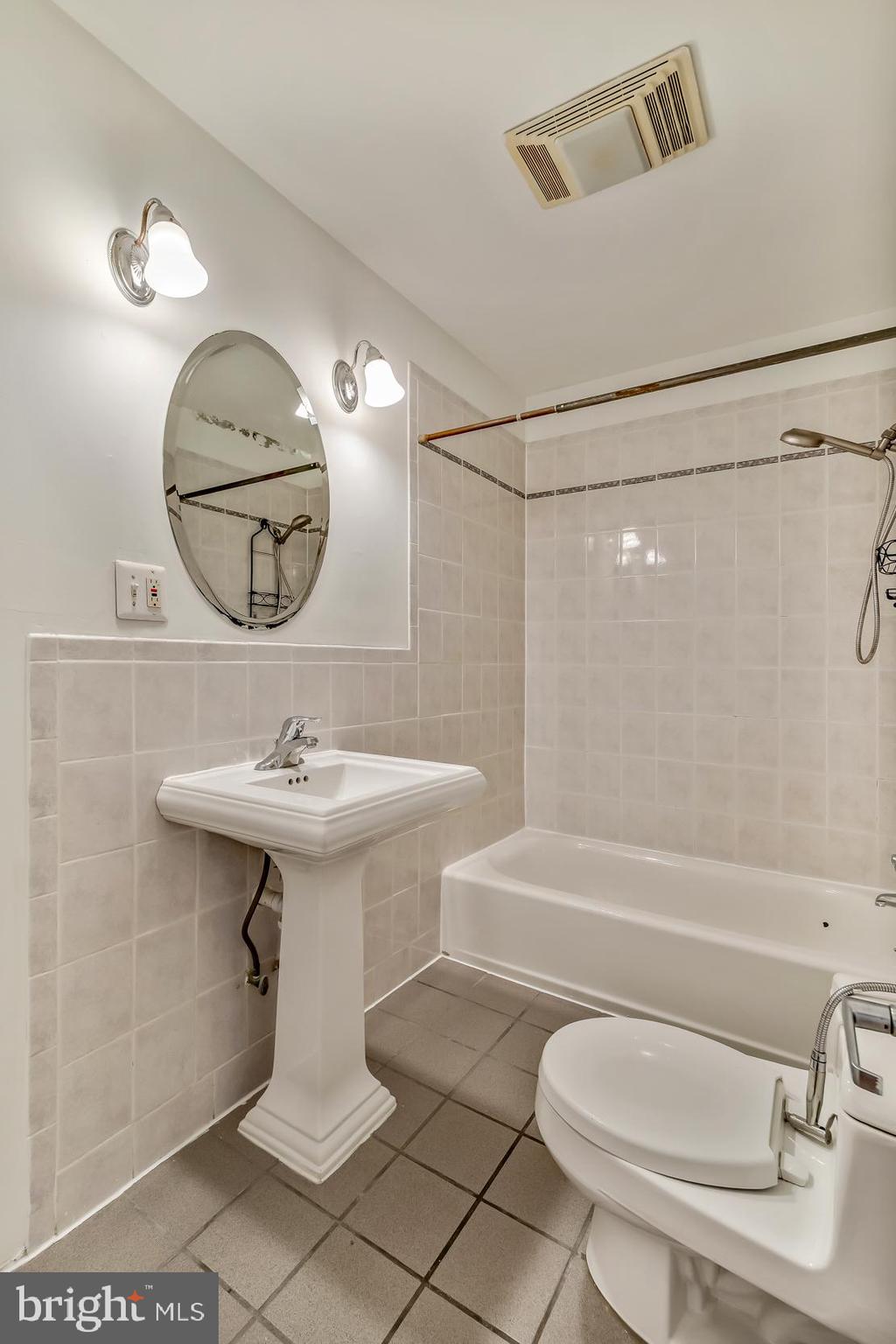 BELLA VISTA - Residential