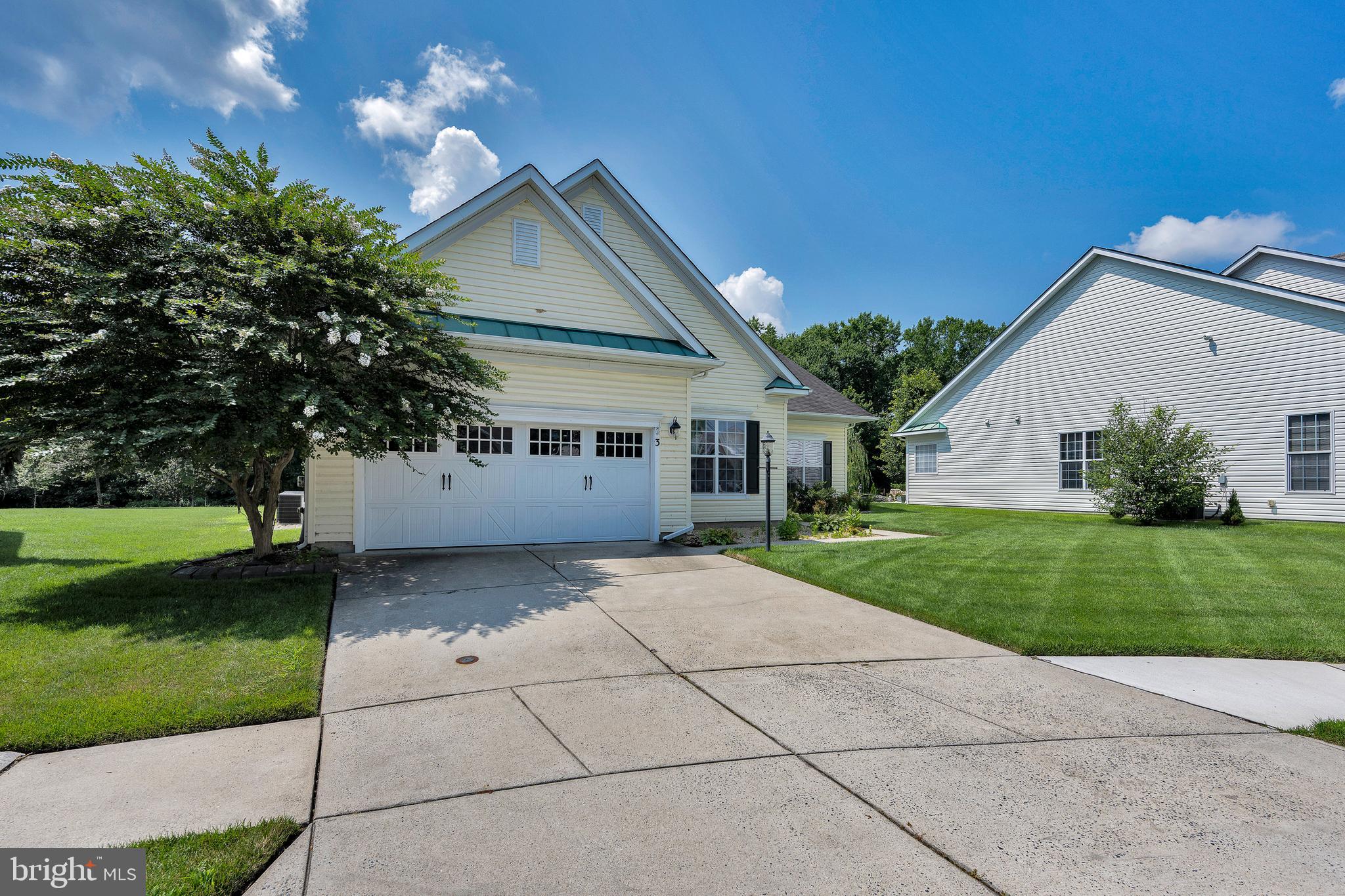 3 AMANDAS TEAL DRIVE