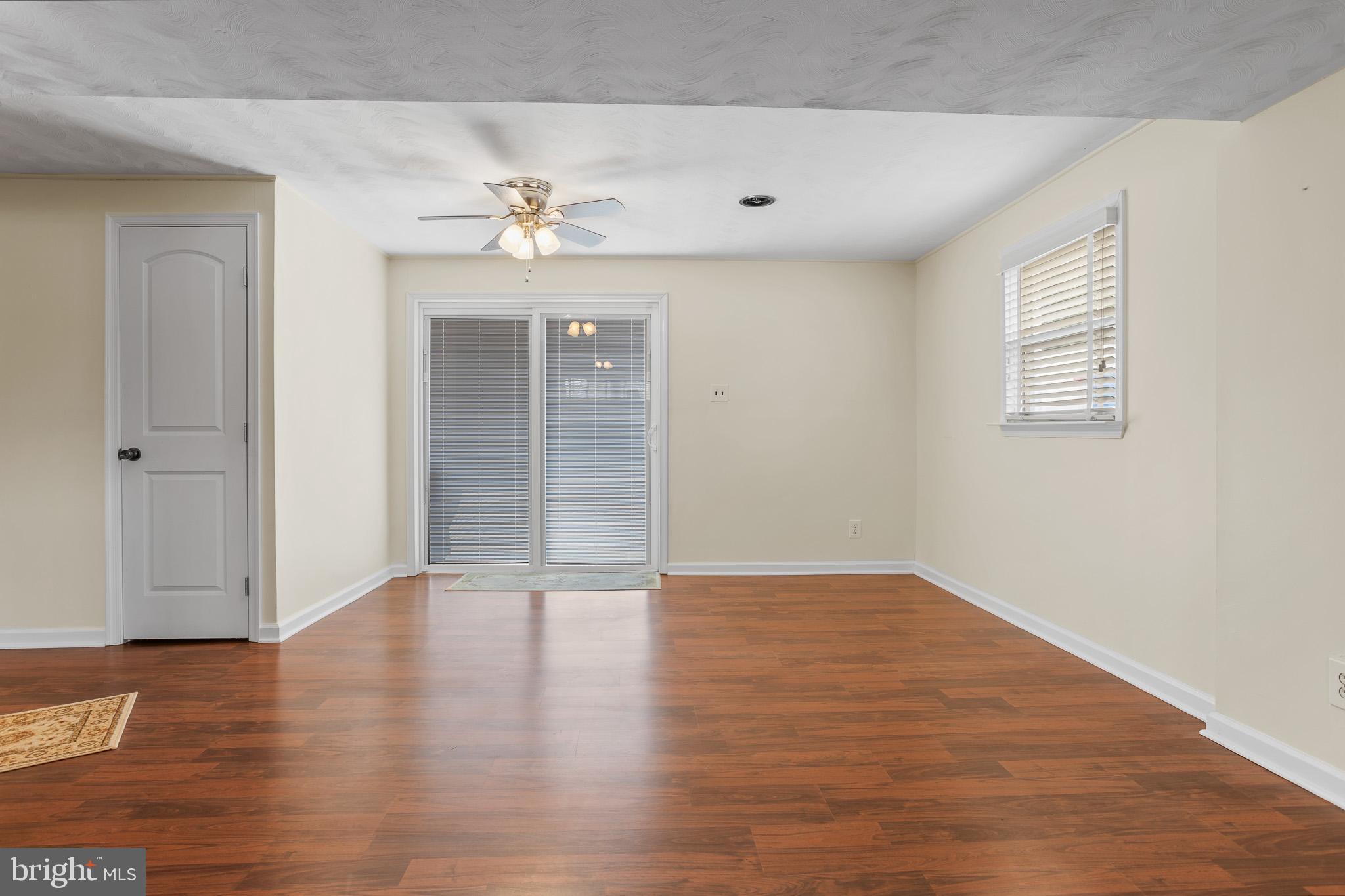 WHITE PLAINS - Residential