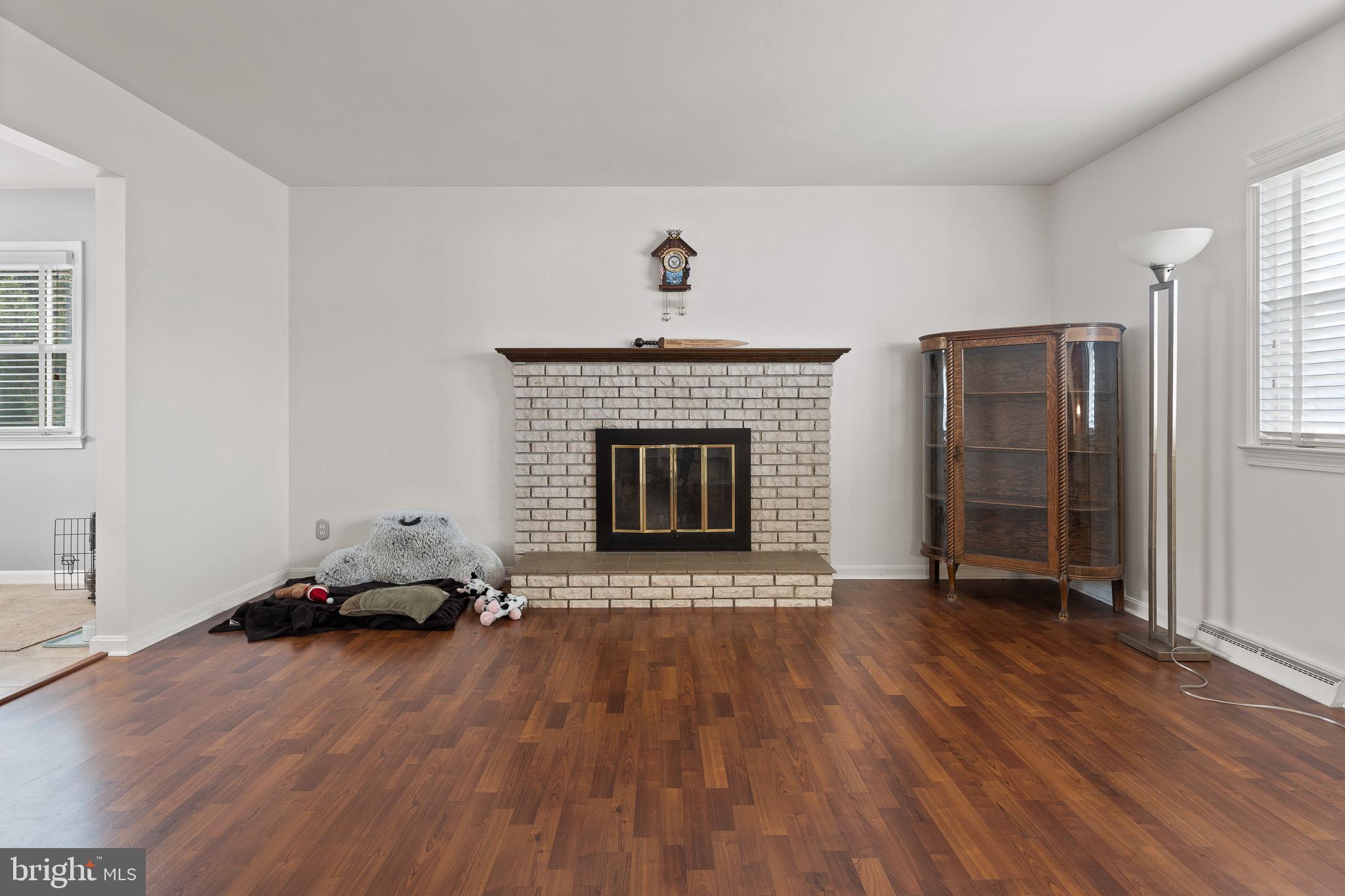 WHITE PLAINS - Residential