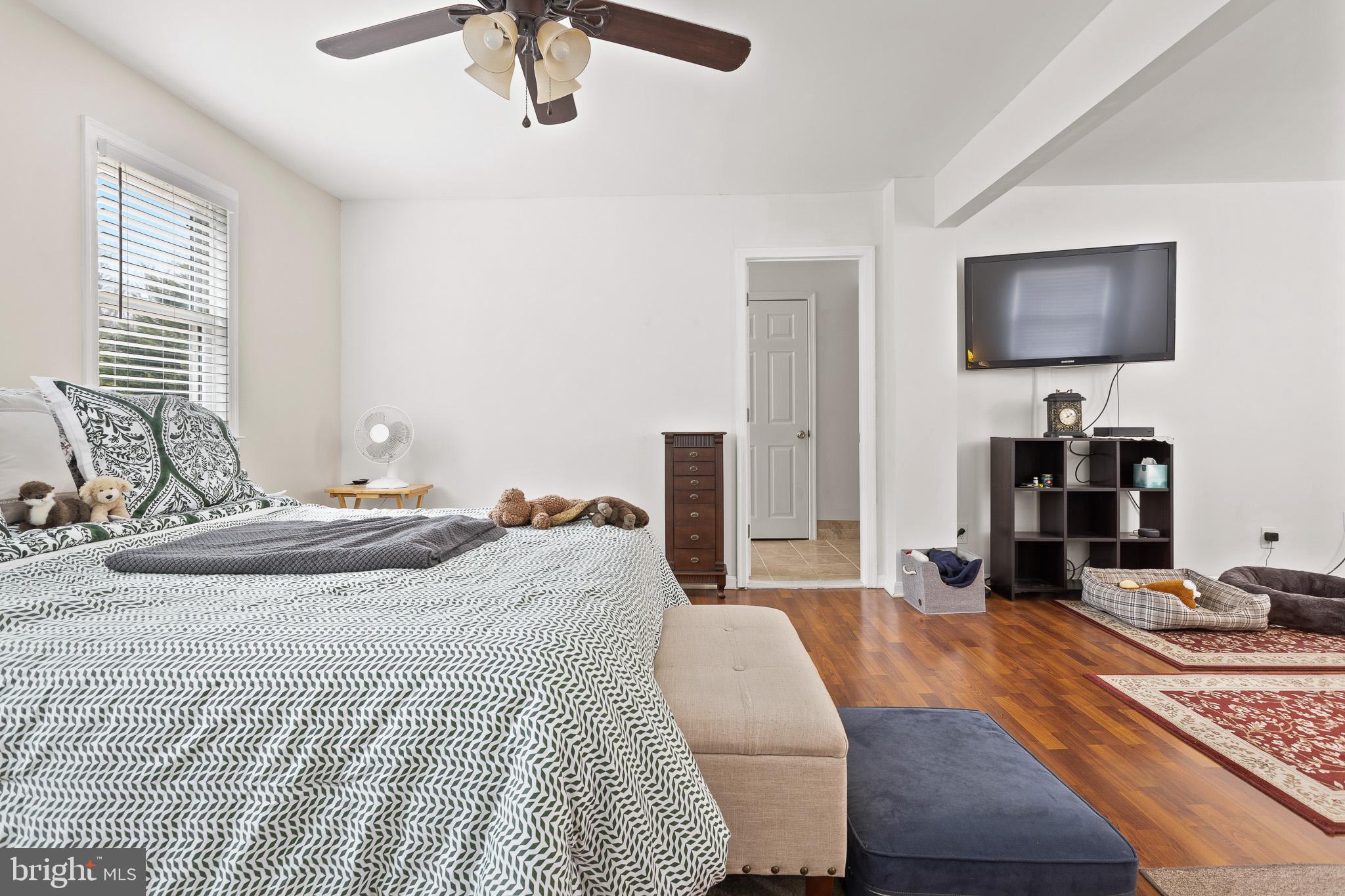 WHITE PLAINS - Residential