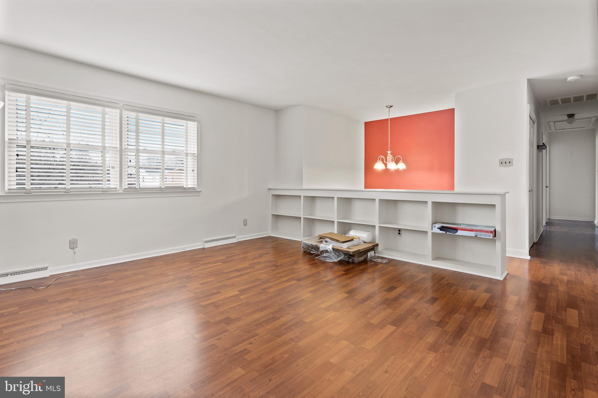 WHITE PLAINS - Residential