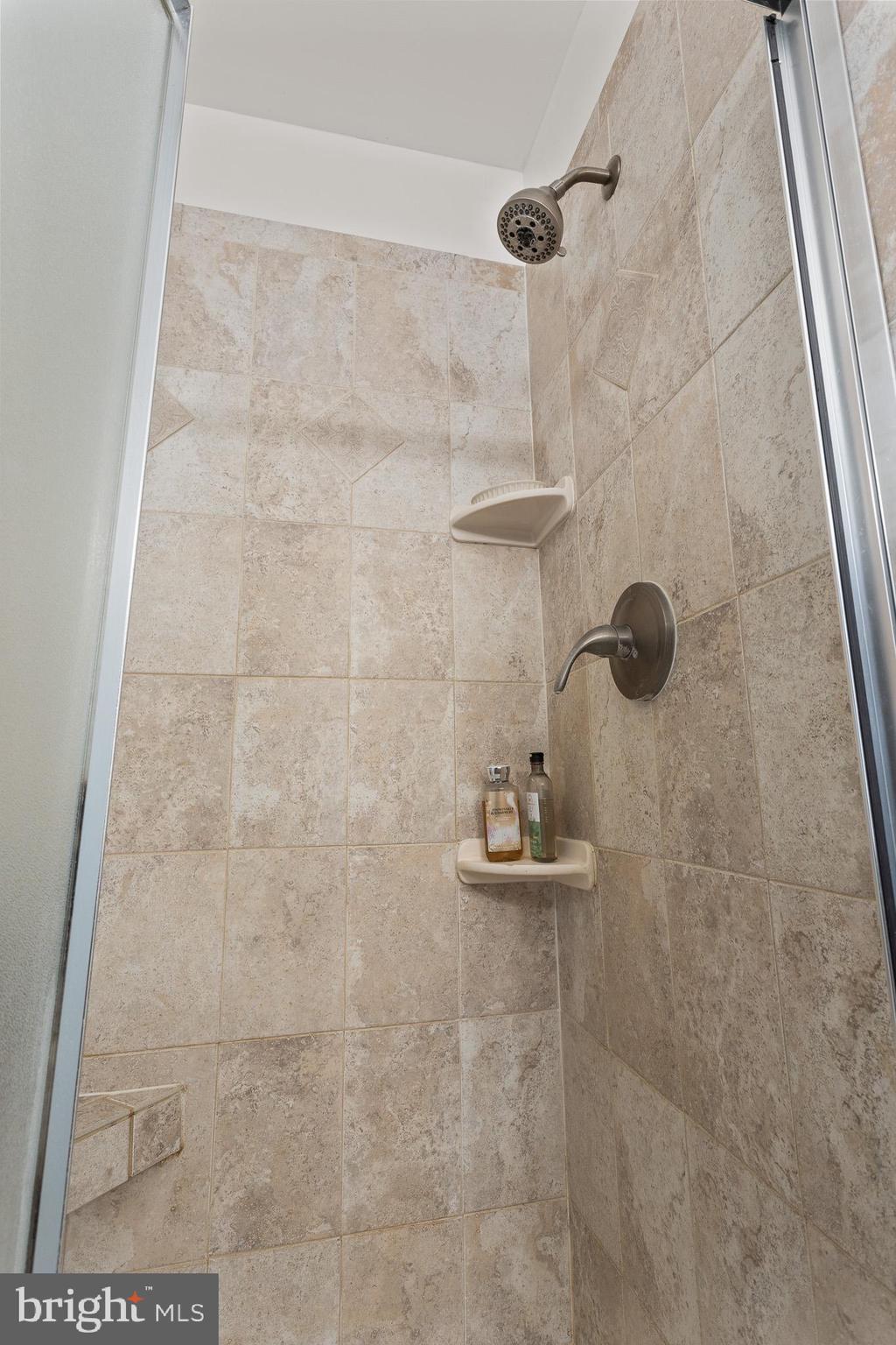 WHITE PLAINS - Residential