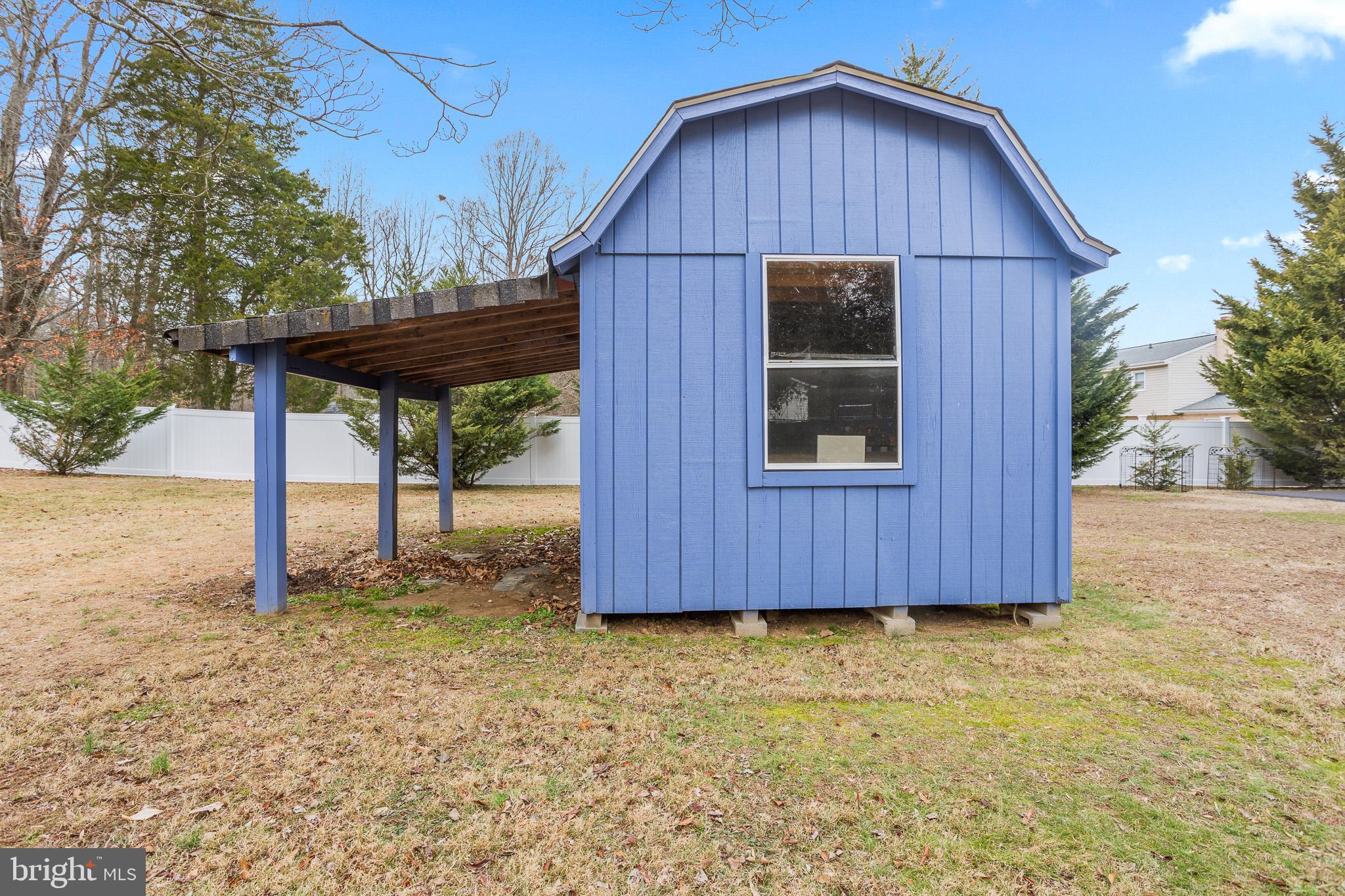 WHITE PLAINS - Residential