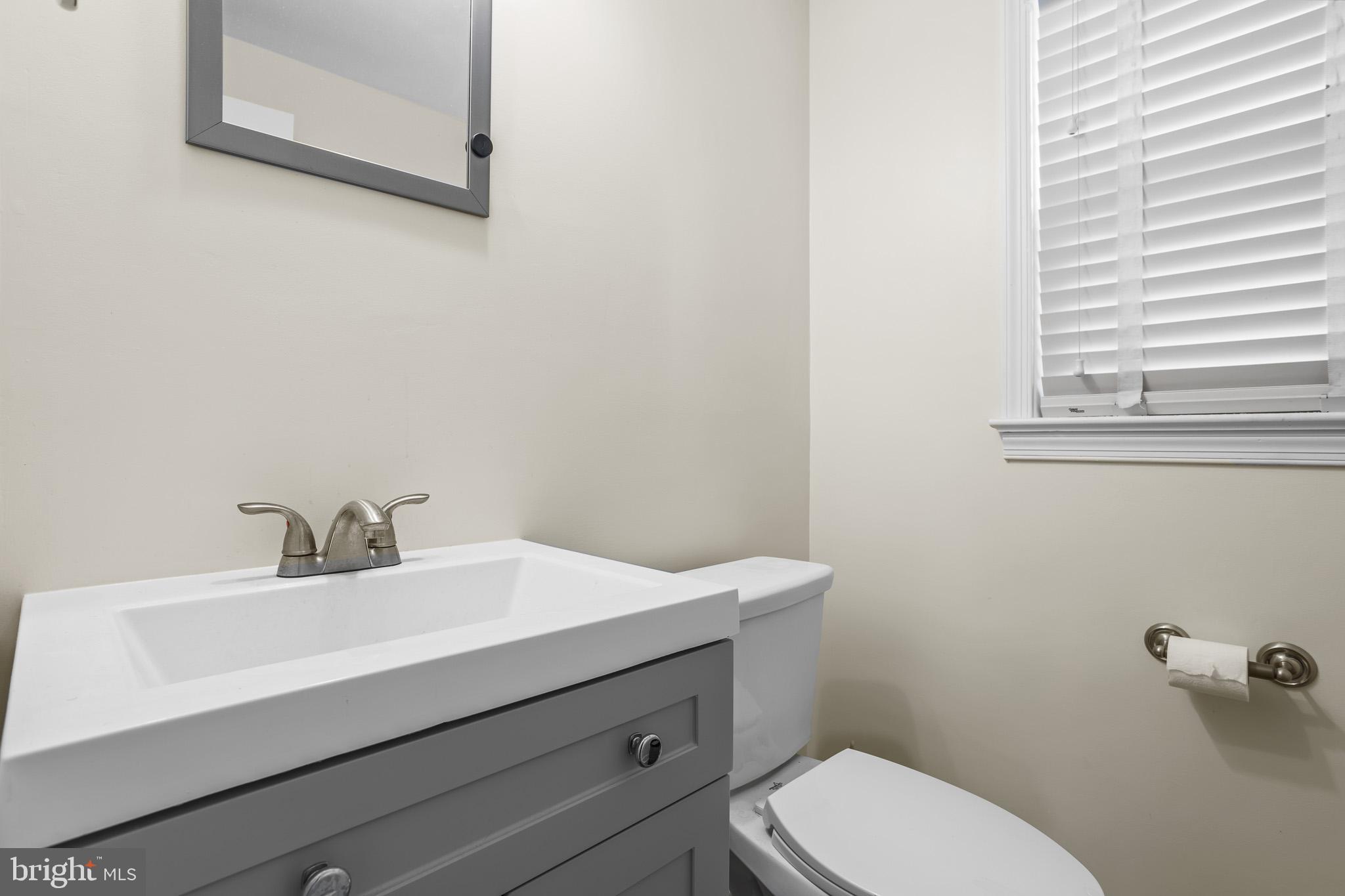 WHITE PLAINS - Residential