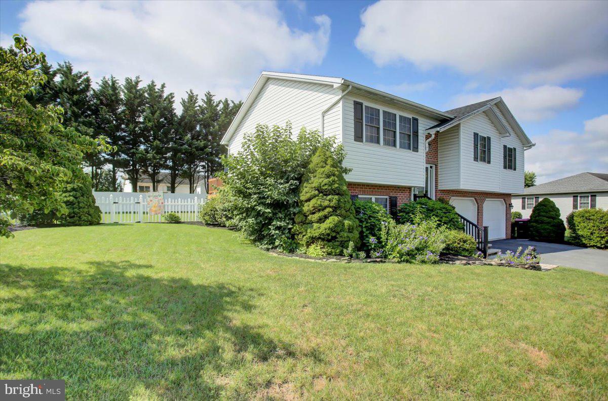 10482 MAPLETON ROAD