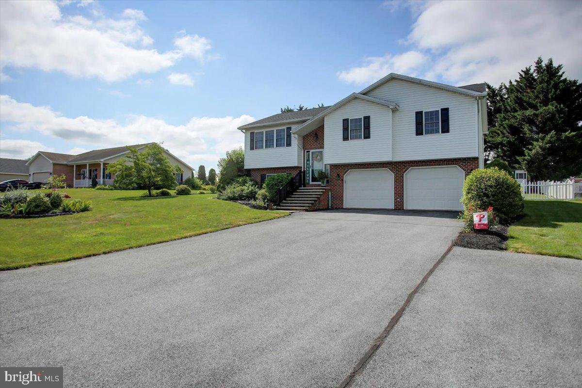 10482 MAPLETON ROAD