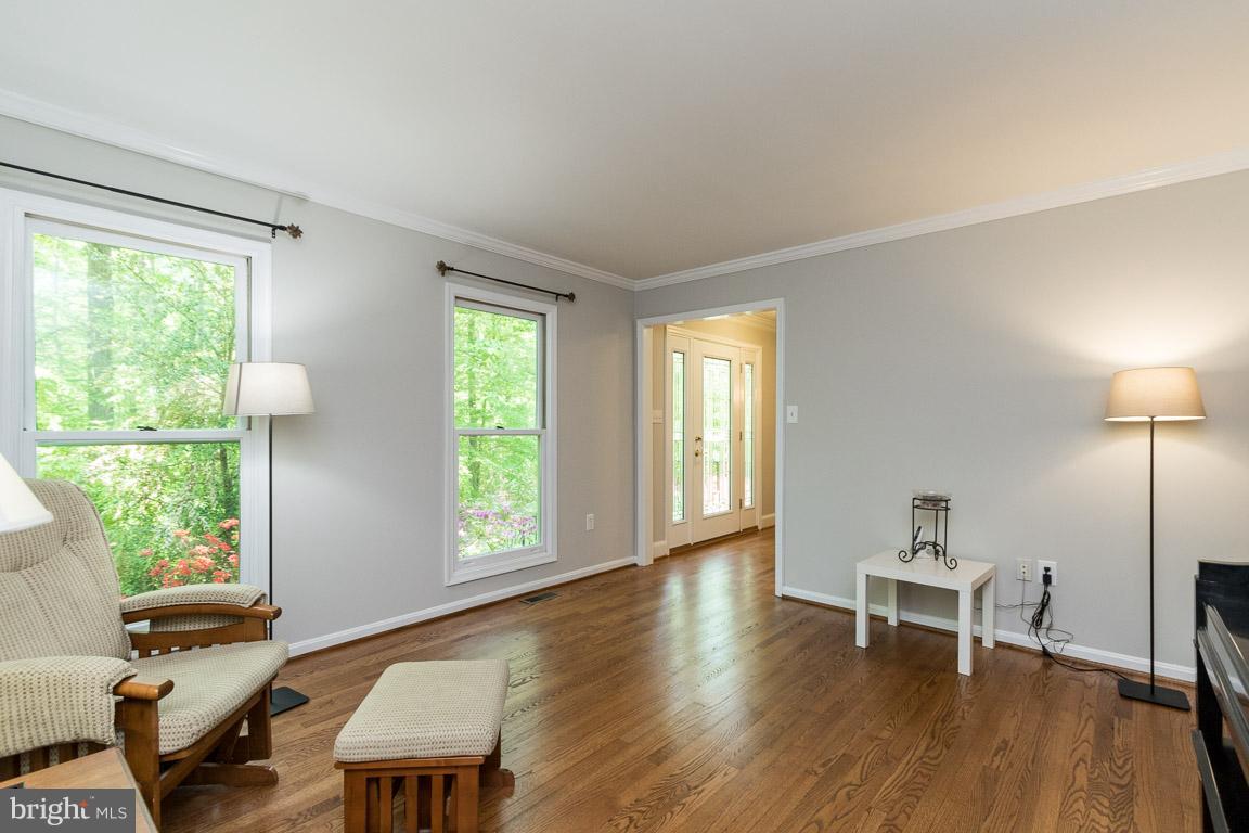 FOREST HILLS - Residential