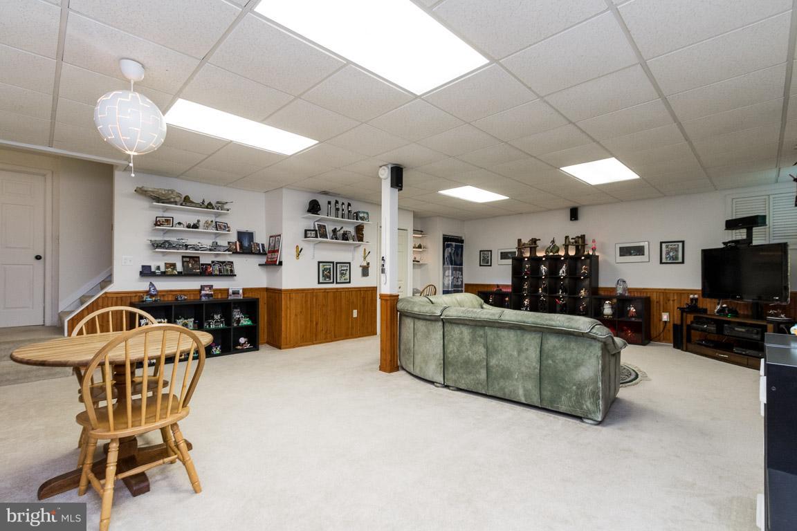 FOREST HILLS - Residential