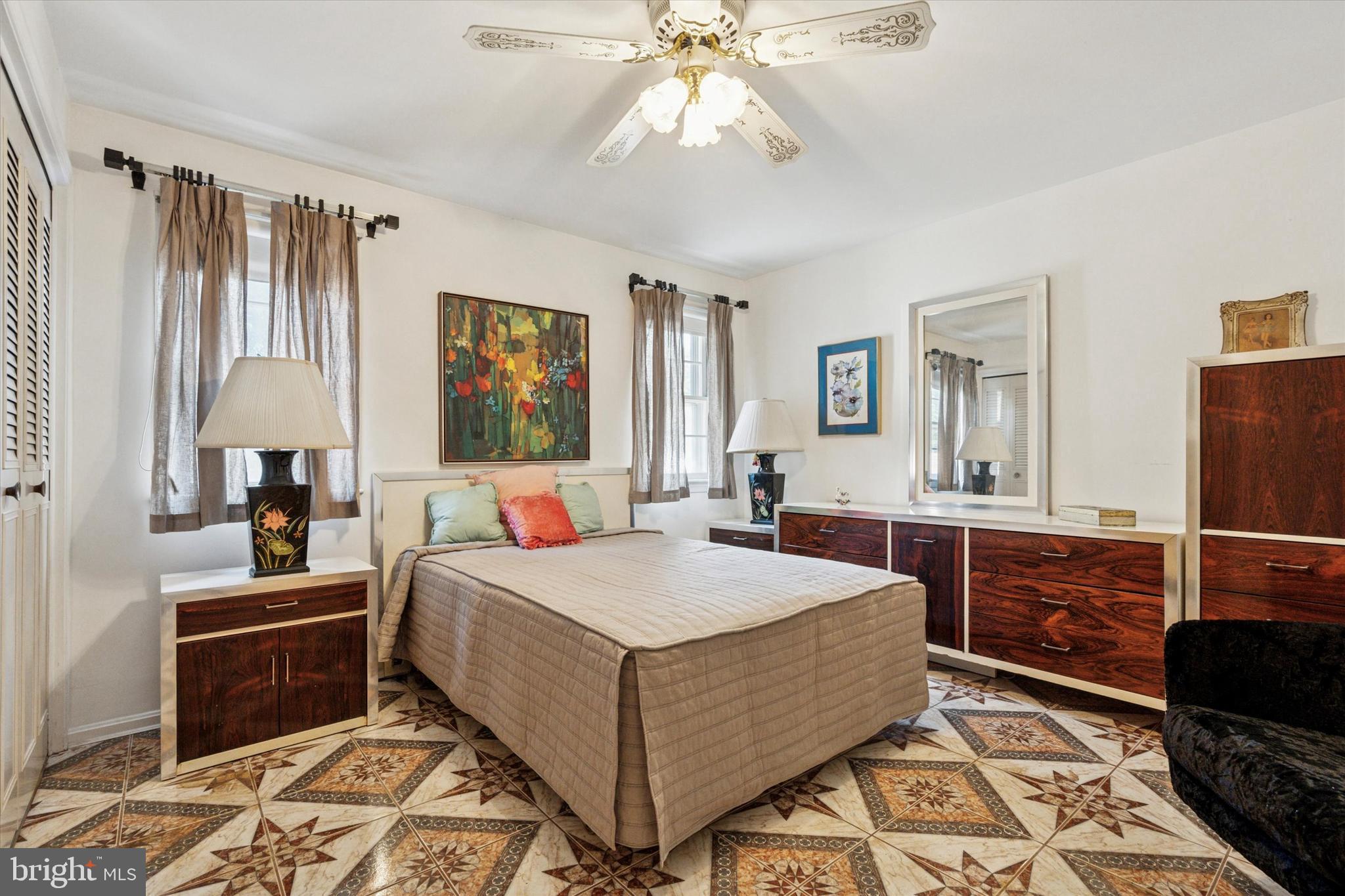 ELKINS PARK - Residential