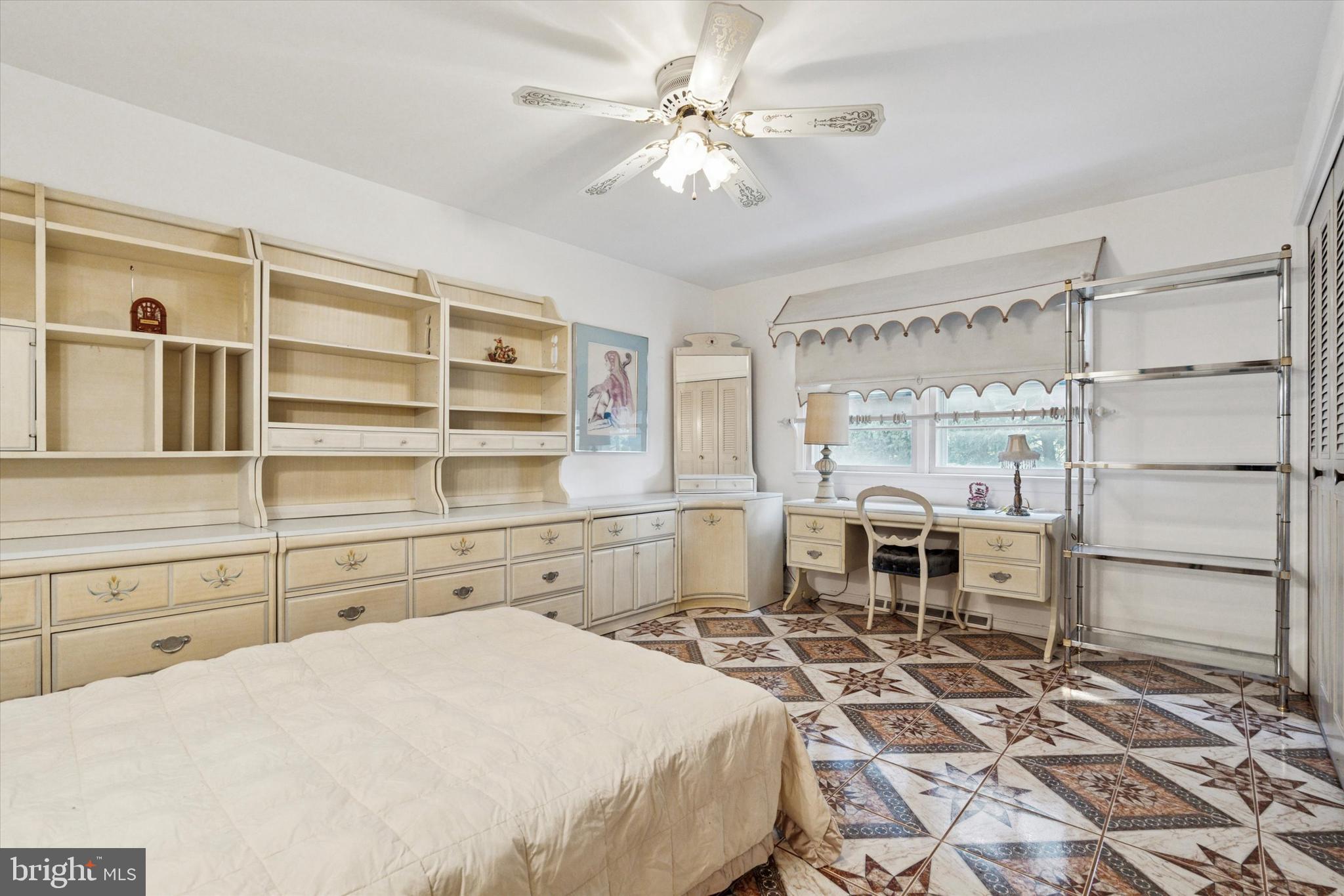 ELKINS PARK - Residential