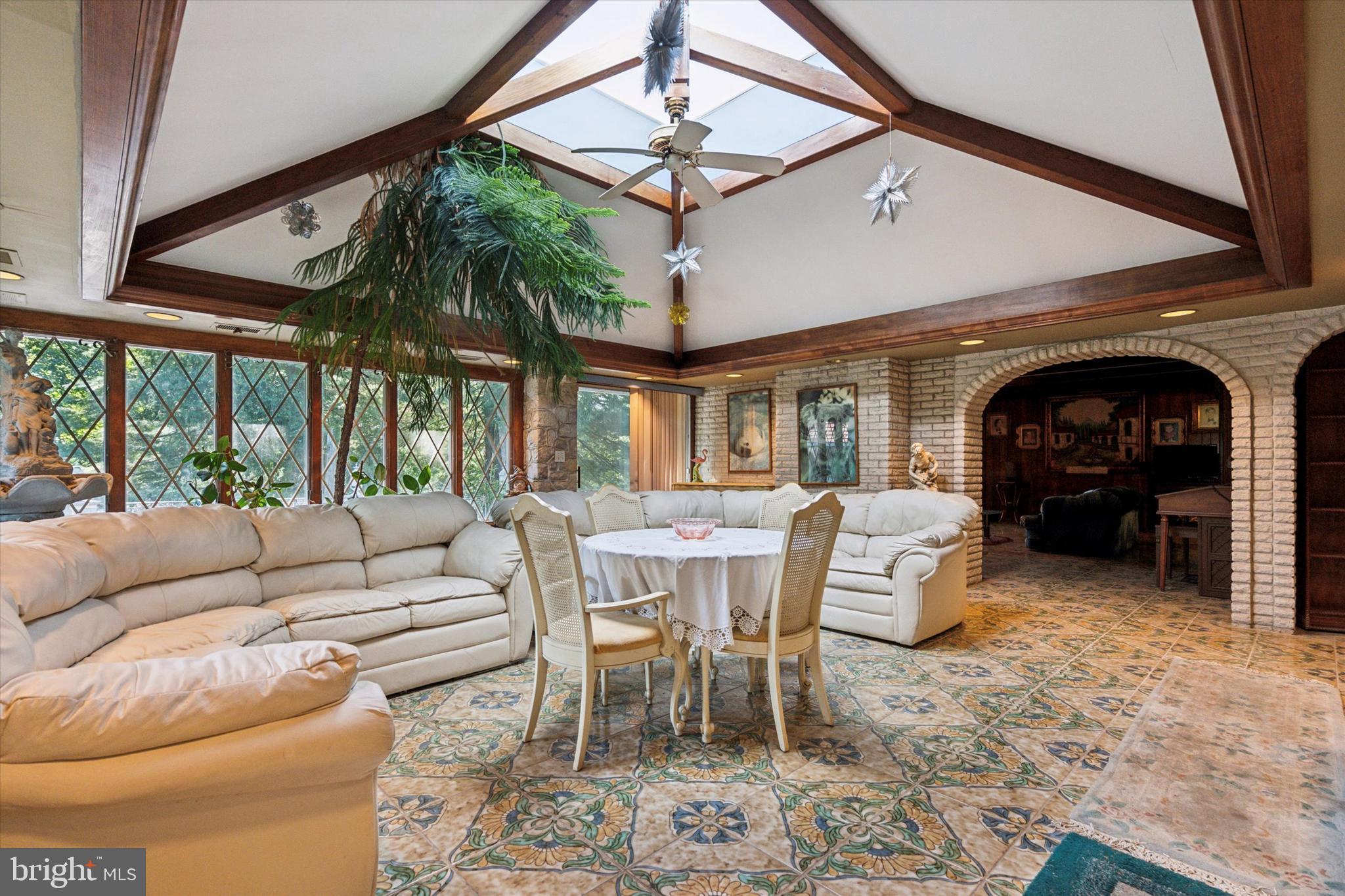 ELKINS PARK - Residential