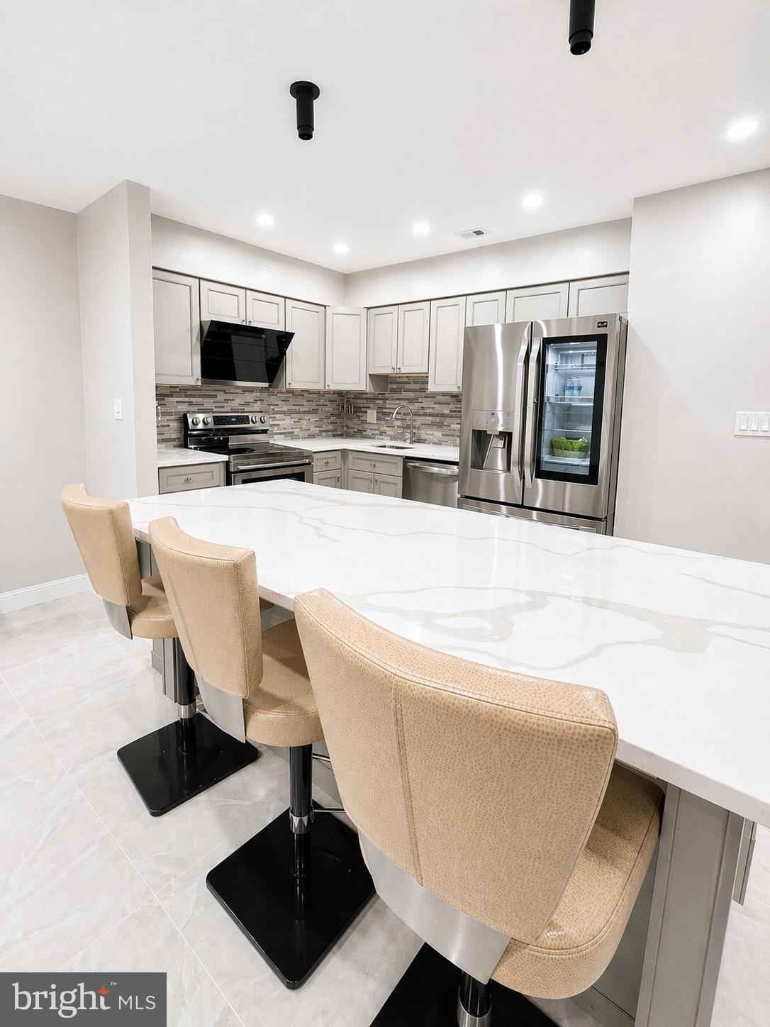 51 CHISWICK DRIVE