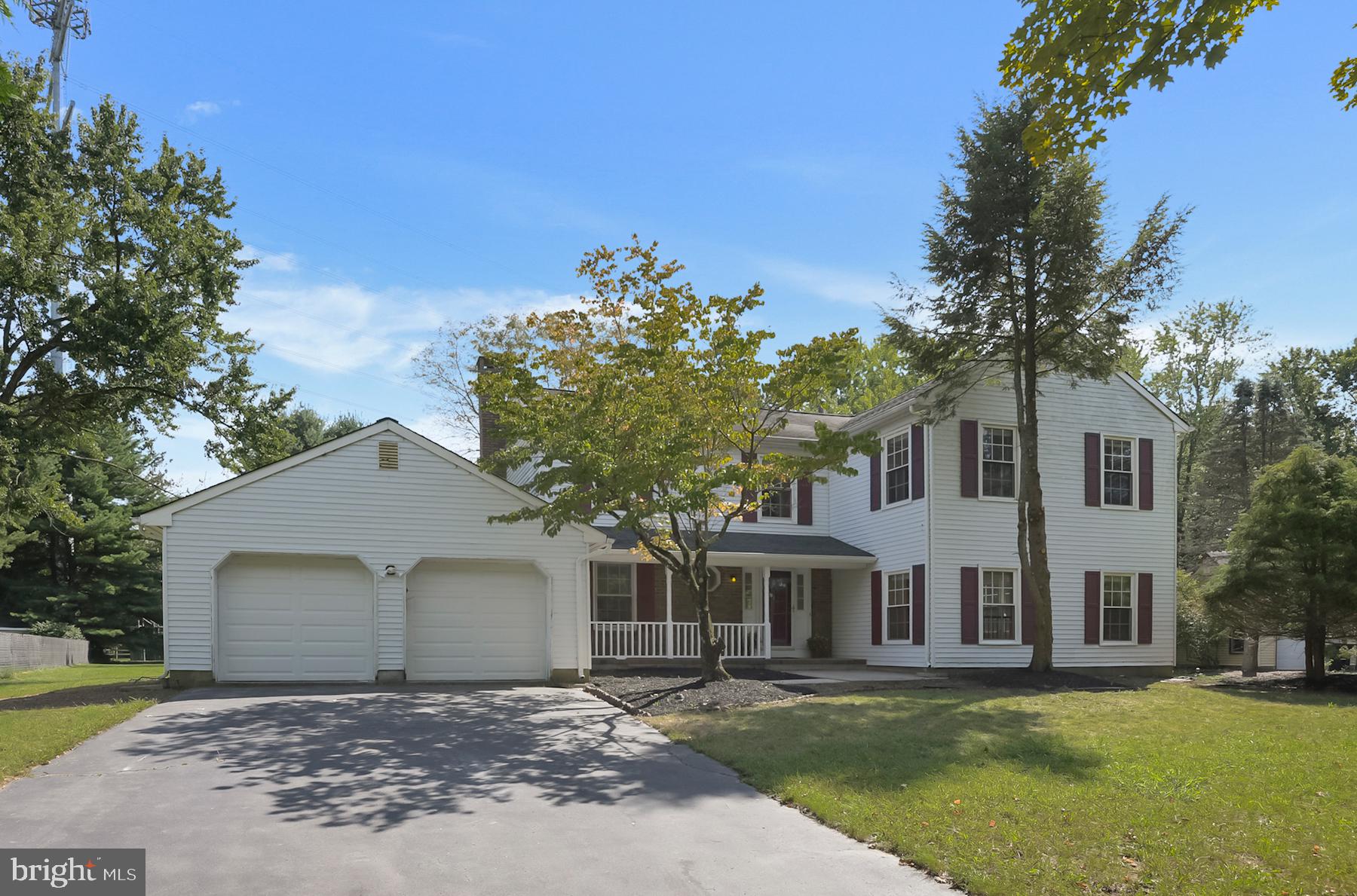 4 CEDAR COURT