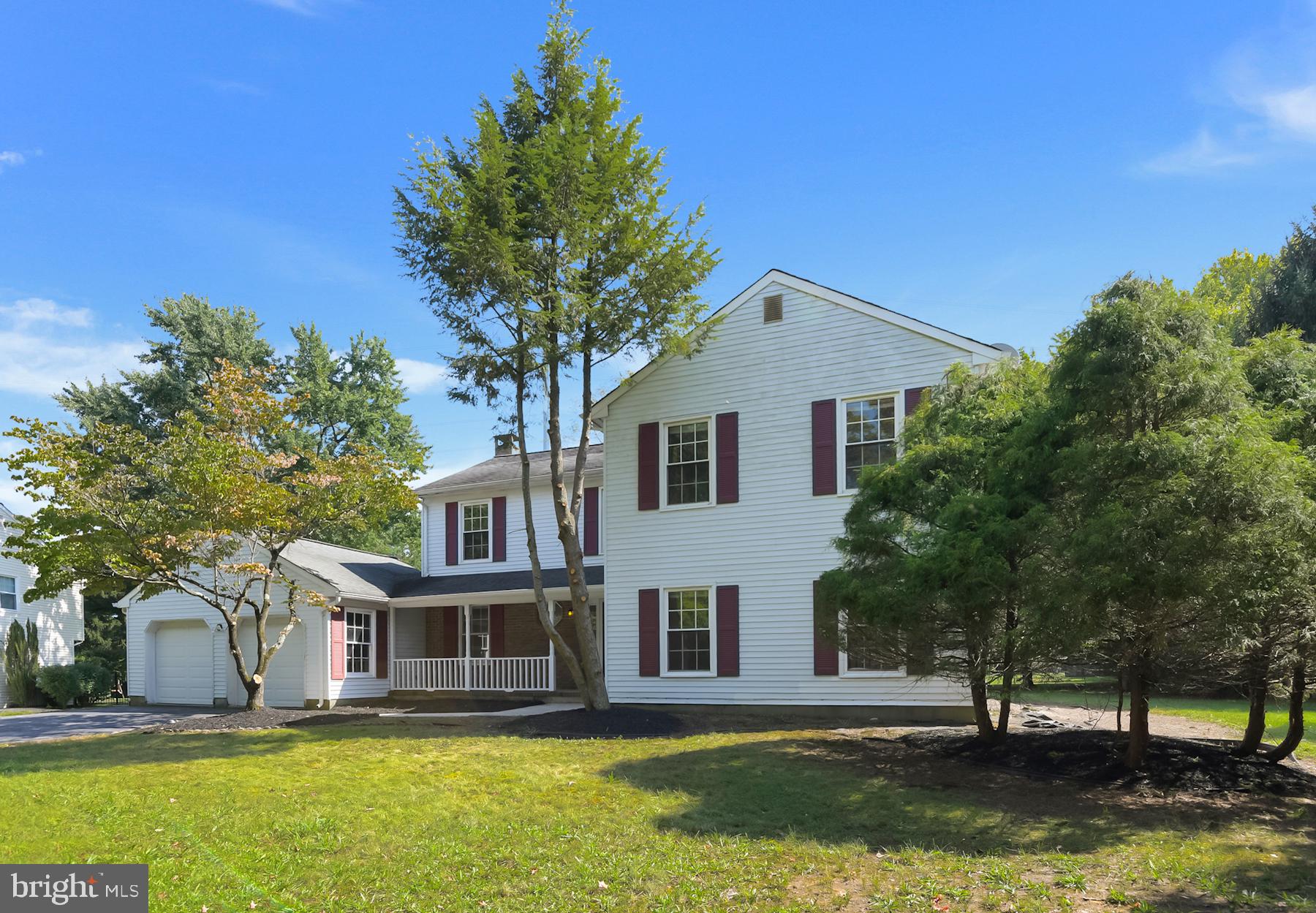 4 CEDAR COURT
