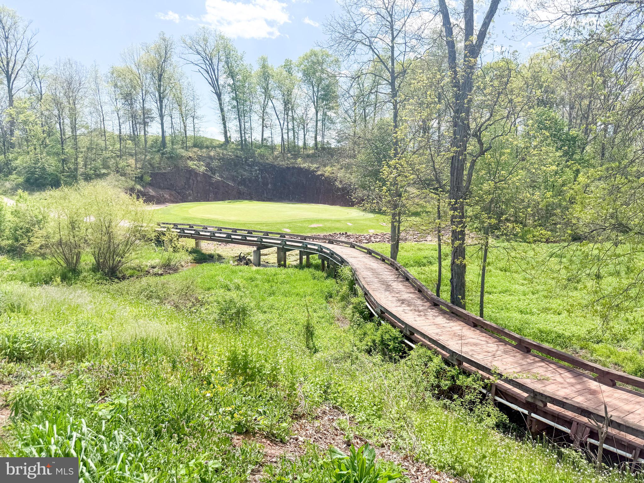 88 BRIDGE VALLEY ROAD