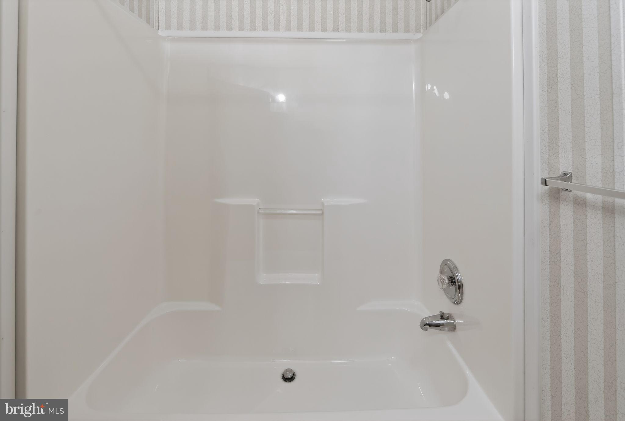 WILLOW RUN - Residential